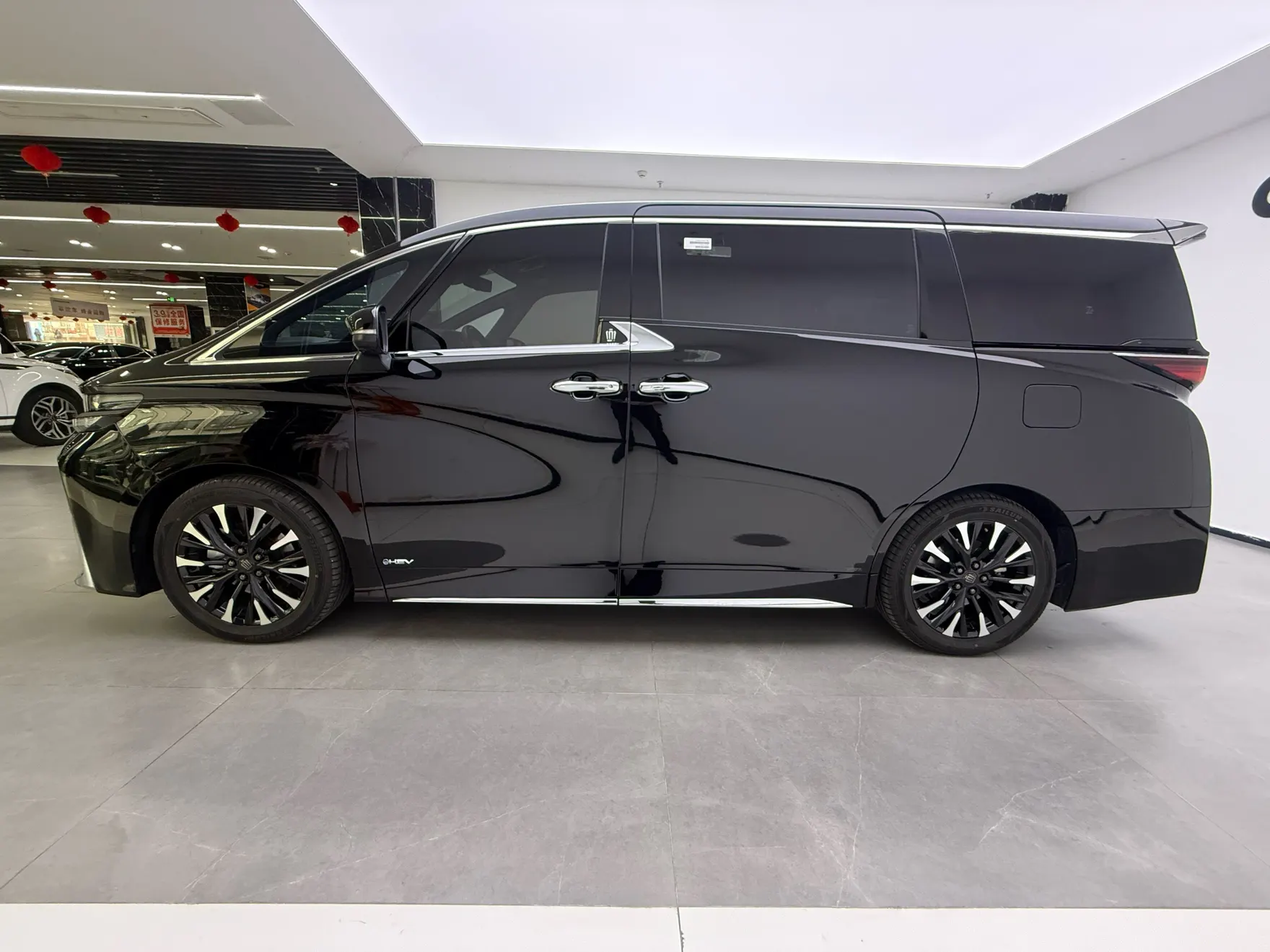 Toyota Vellfire, 2024 8