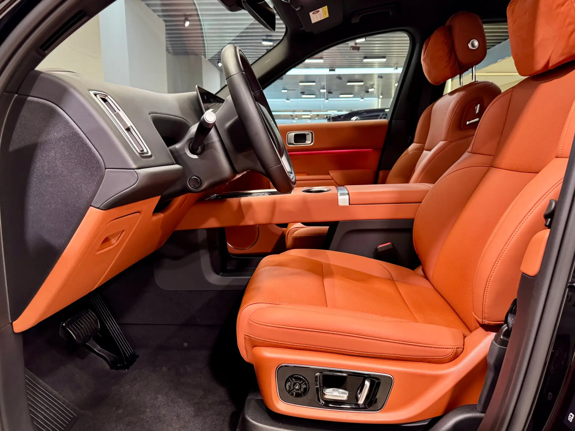 Li Auto L9, 2025 все фото