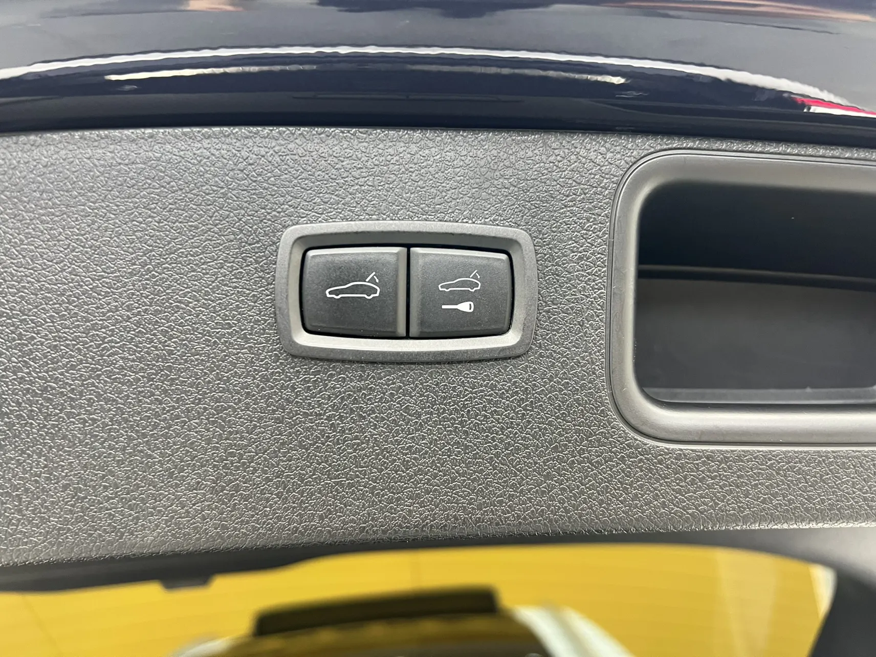 Porsche Macan, 2023 24