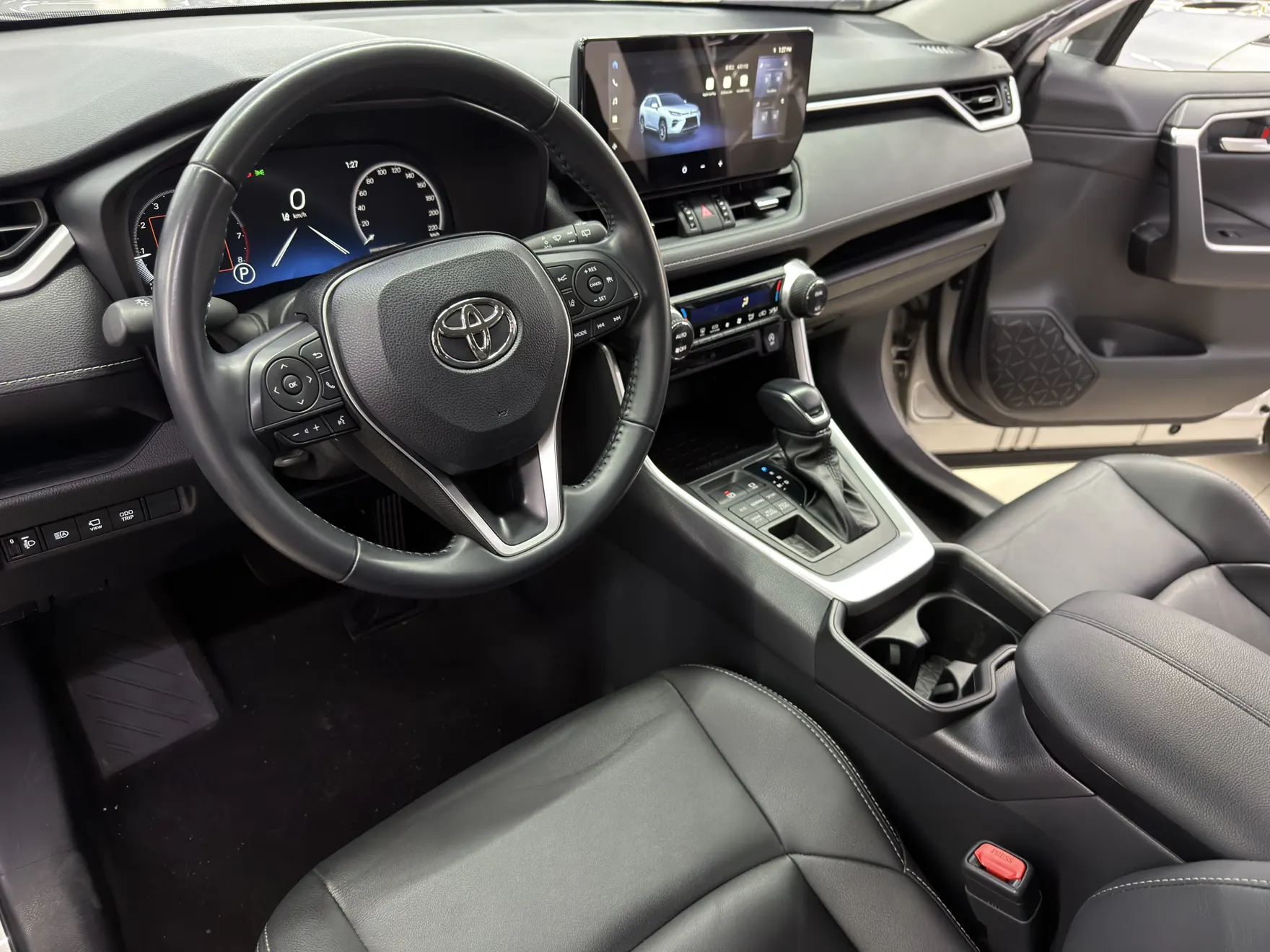 Toyota Wildlander, 2023 15