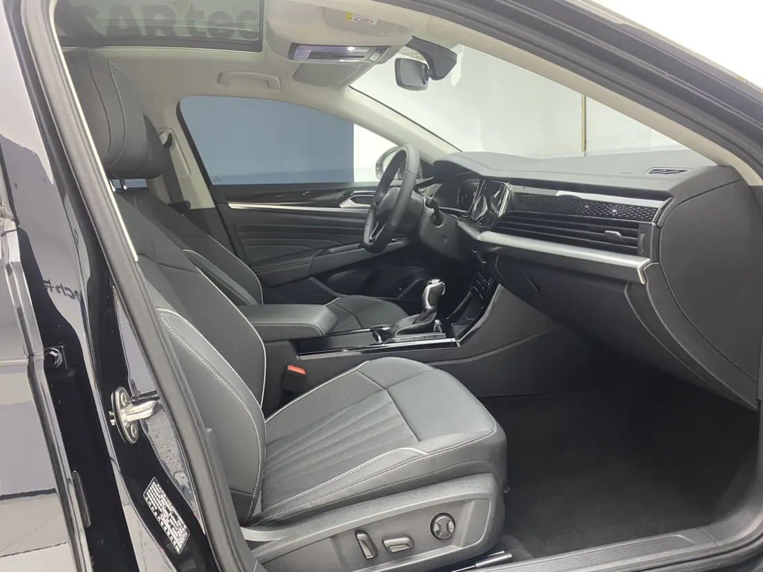 Volkswagen Passat, 2024 18