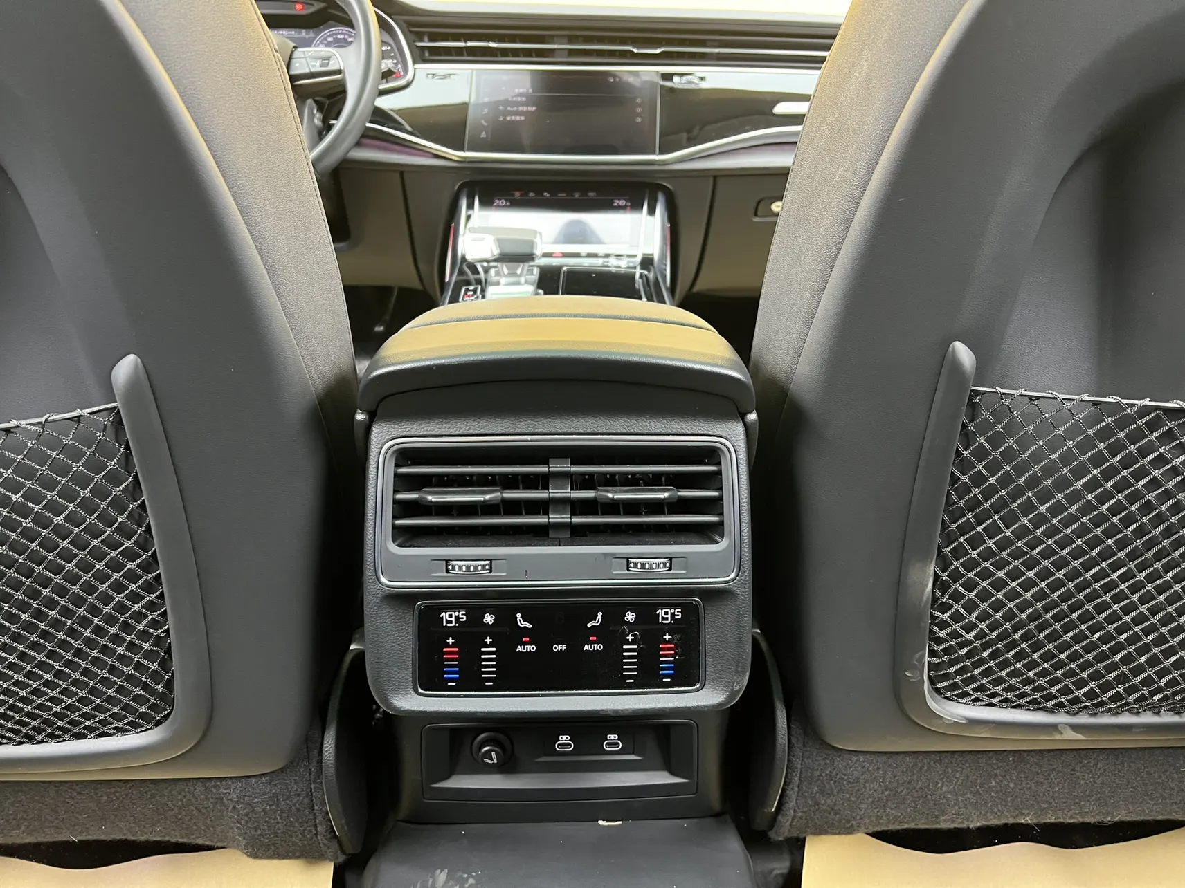 Audi Q8 55 TFSI, 2022 26