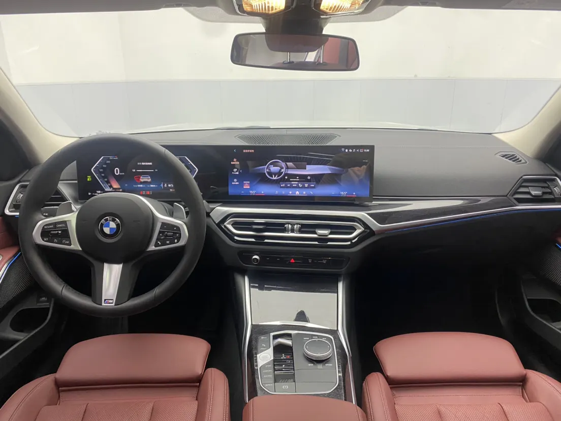 BMW 325Li, 2024 13