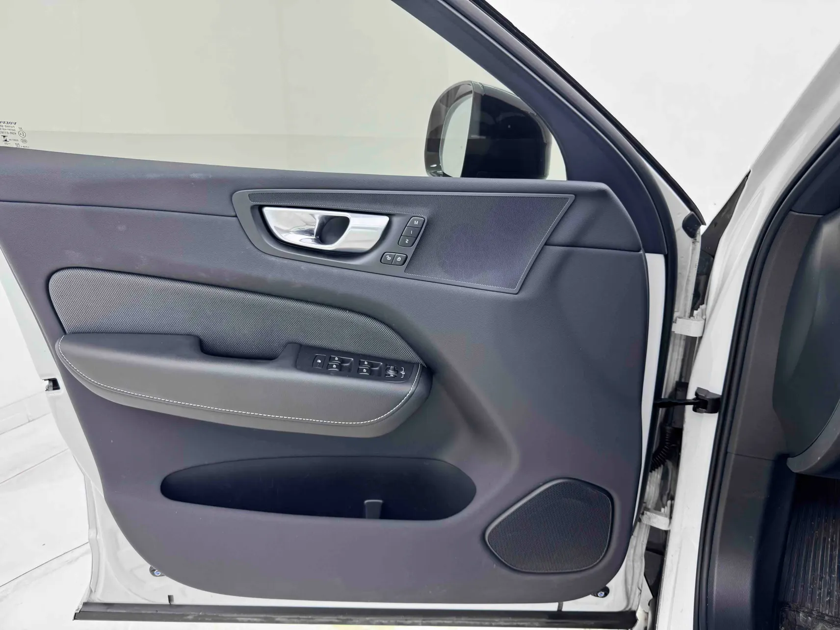 Volvo XC60, 2023 17