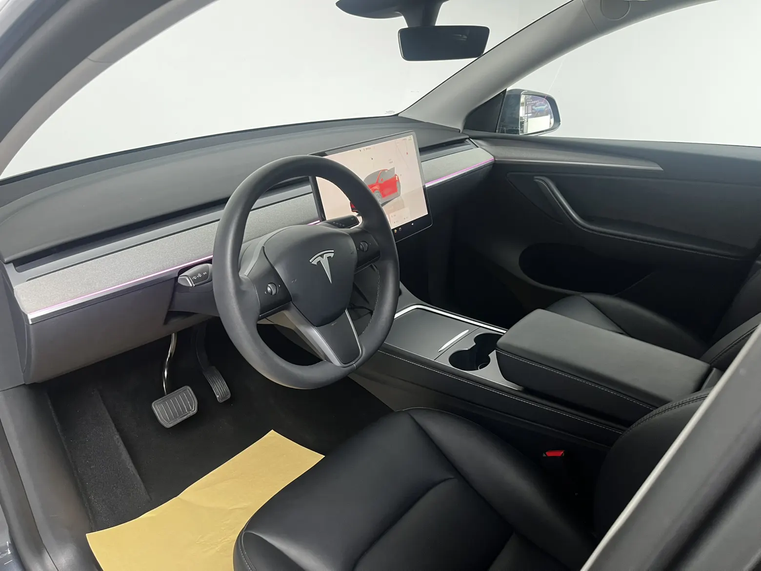 Tesla Model Y, 2024 15
