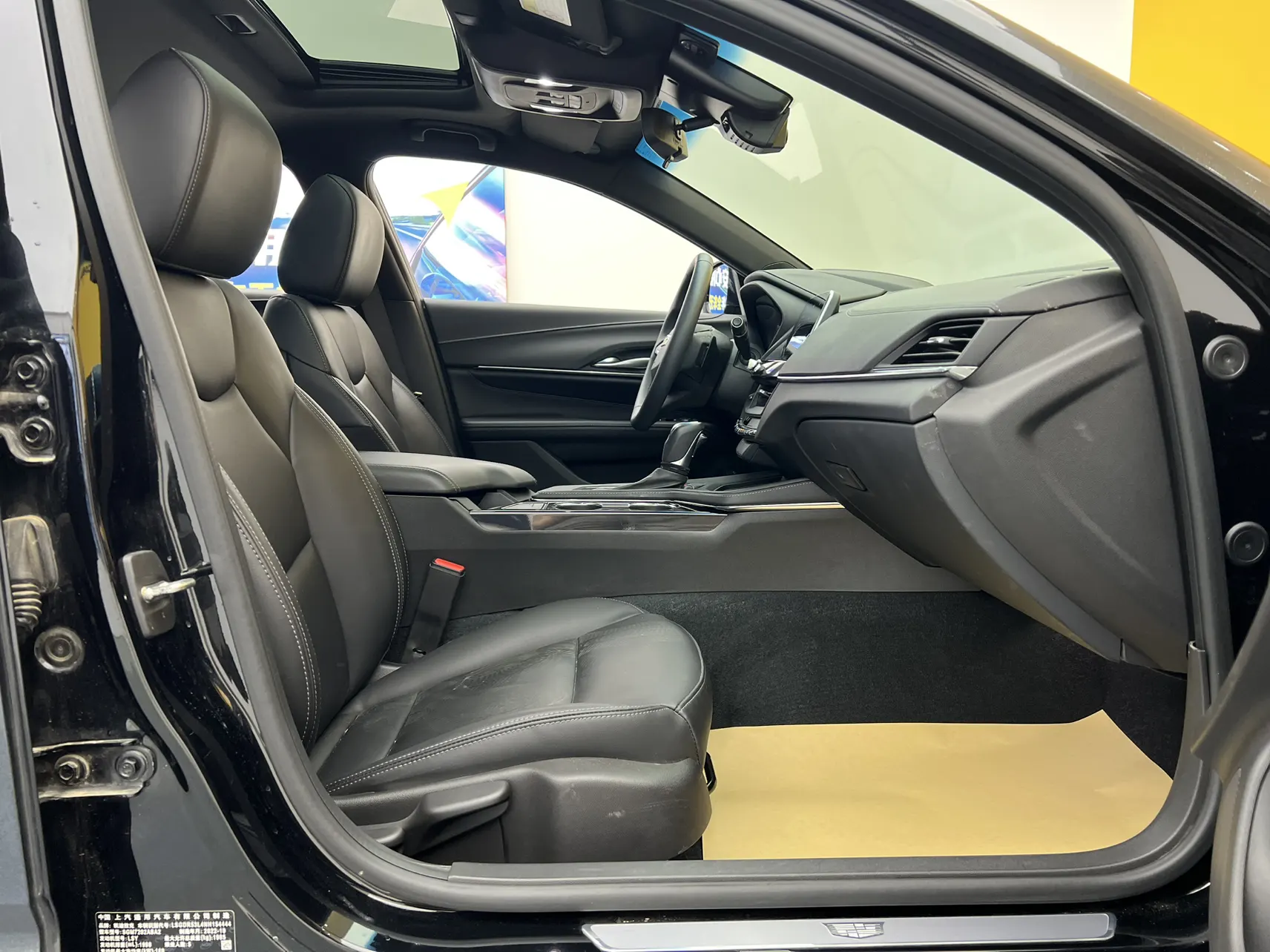 Cadillac CT4, 2023 19