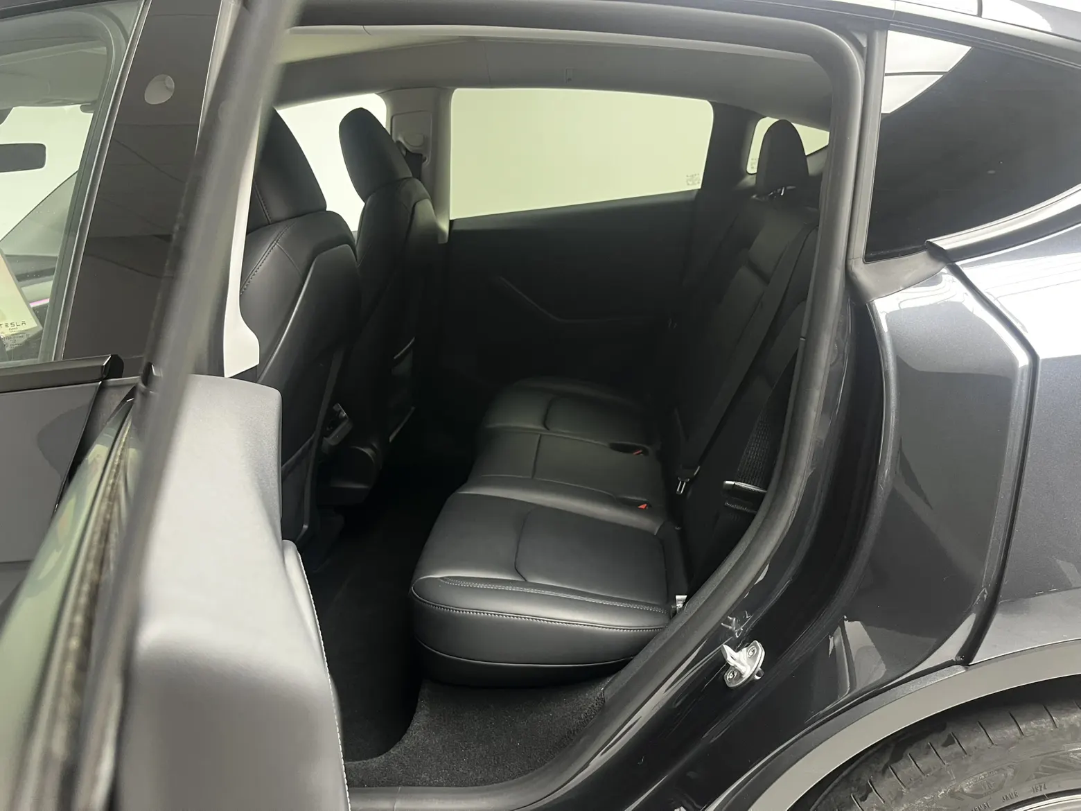 Tesla Model Y, 2024 12