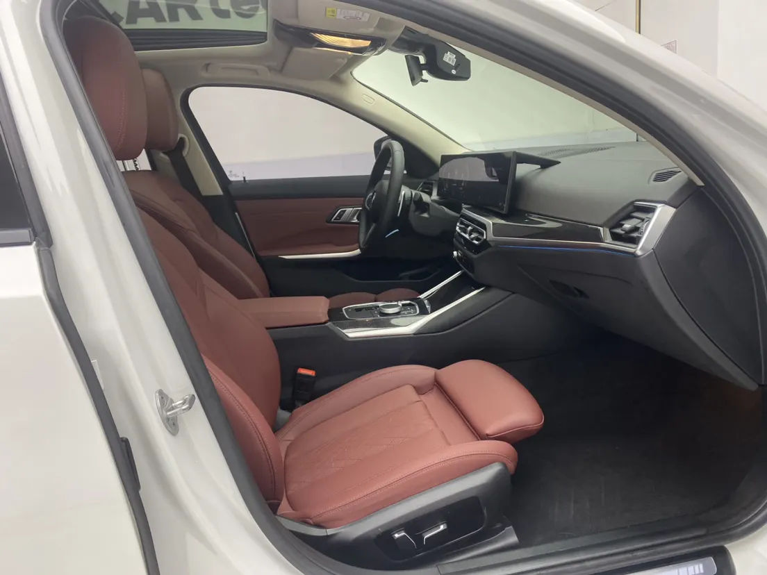 BMW 325Li, 2024 18