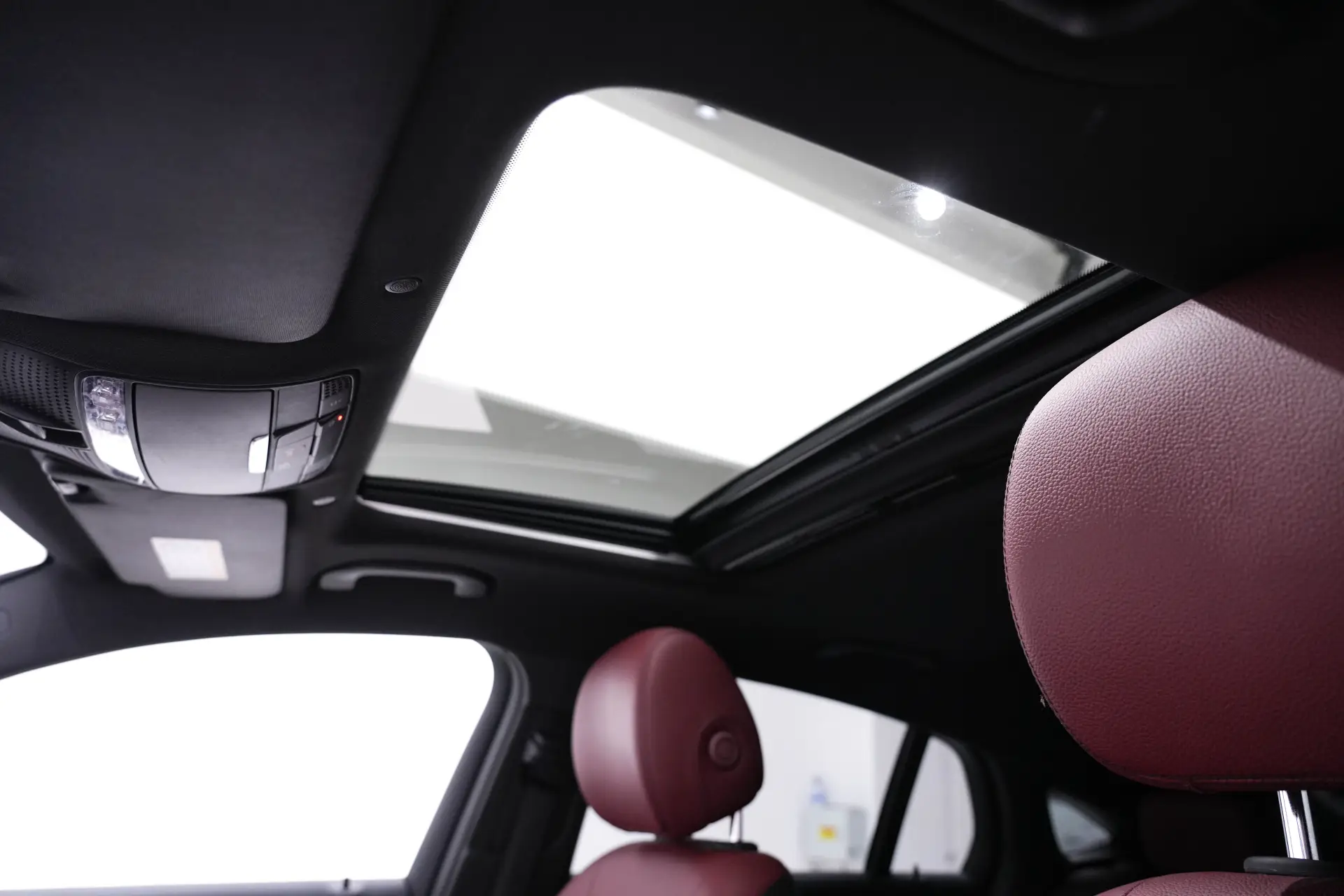 Mercedes-Benz GLC 260 4MATIC, 2021 25