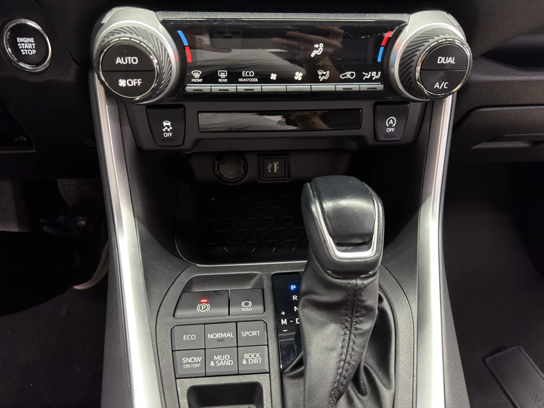 Toyota Wildlander, 2023 18