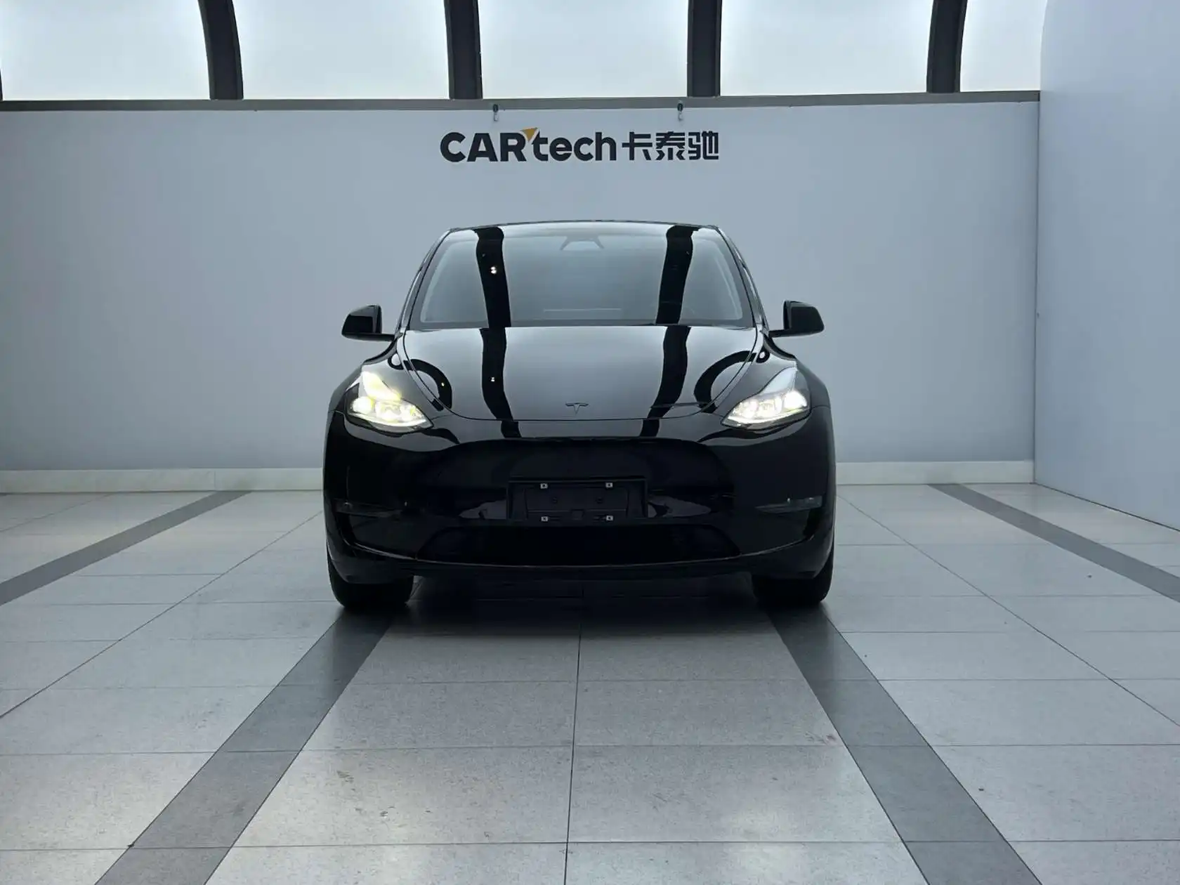 Tesla Model Y, 2022 2