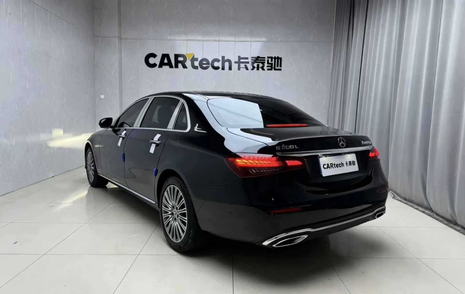 Mercedes-Benz E 300 L, 2023 6