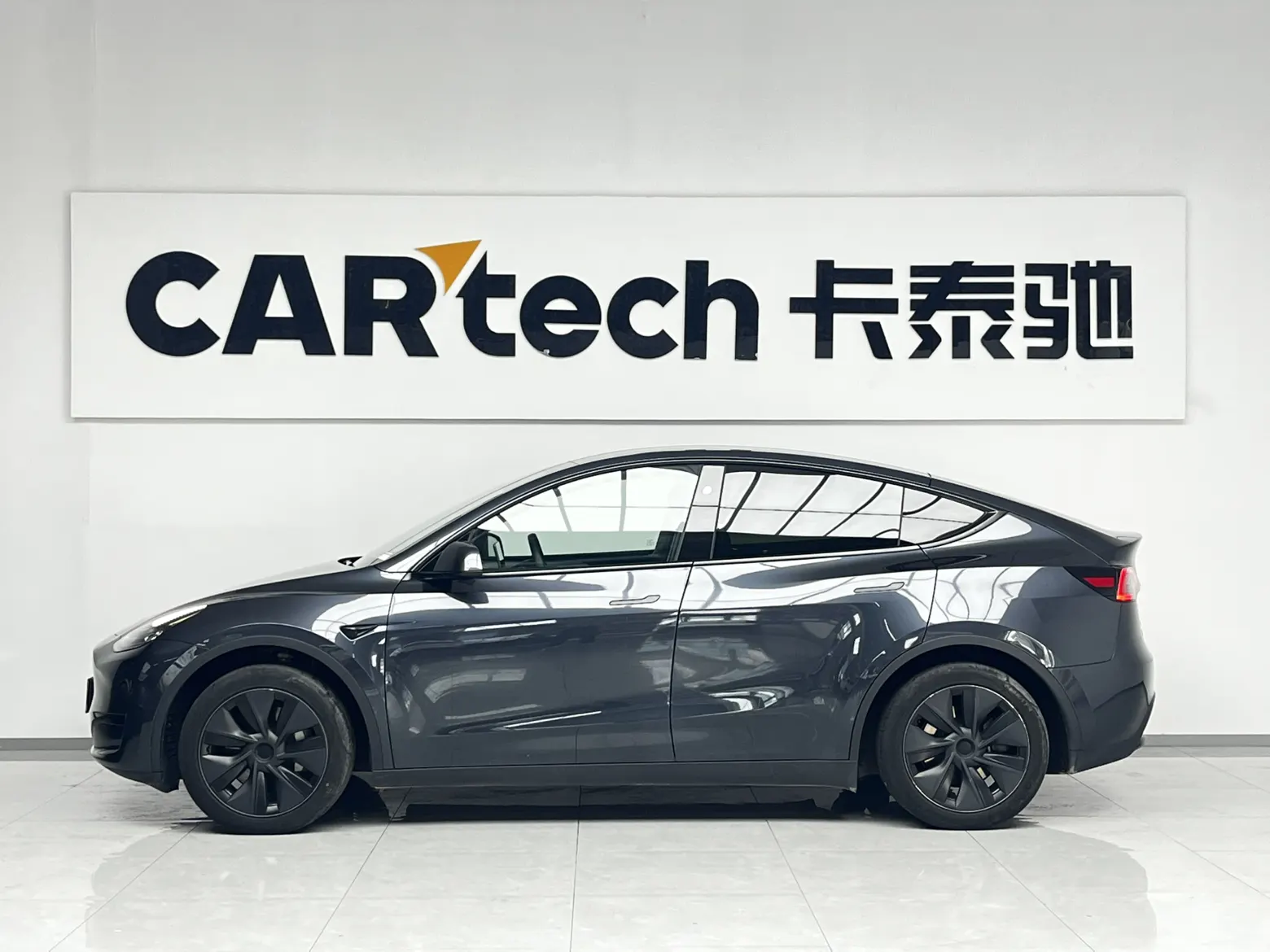 Tesla Model Y, 2024 4