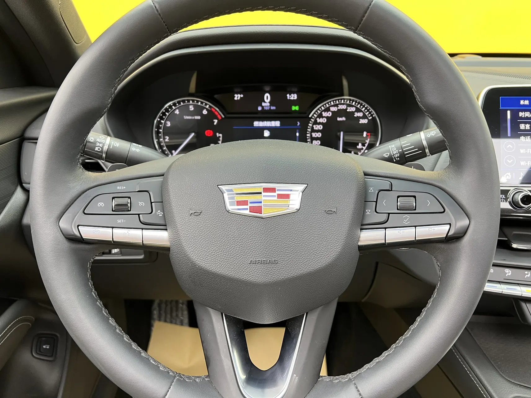 Cadillac CT4, 2023 15