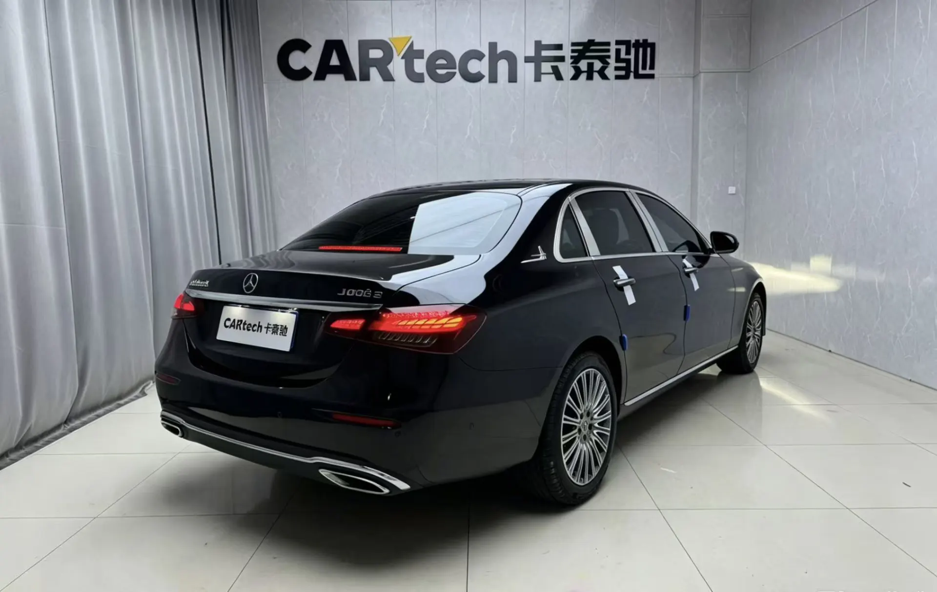 Mercedes-Benz E 300 L, 2023 4