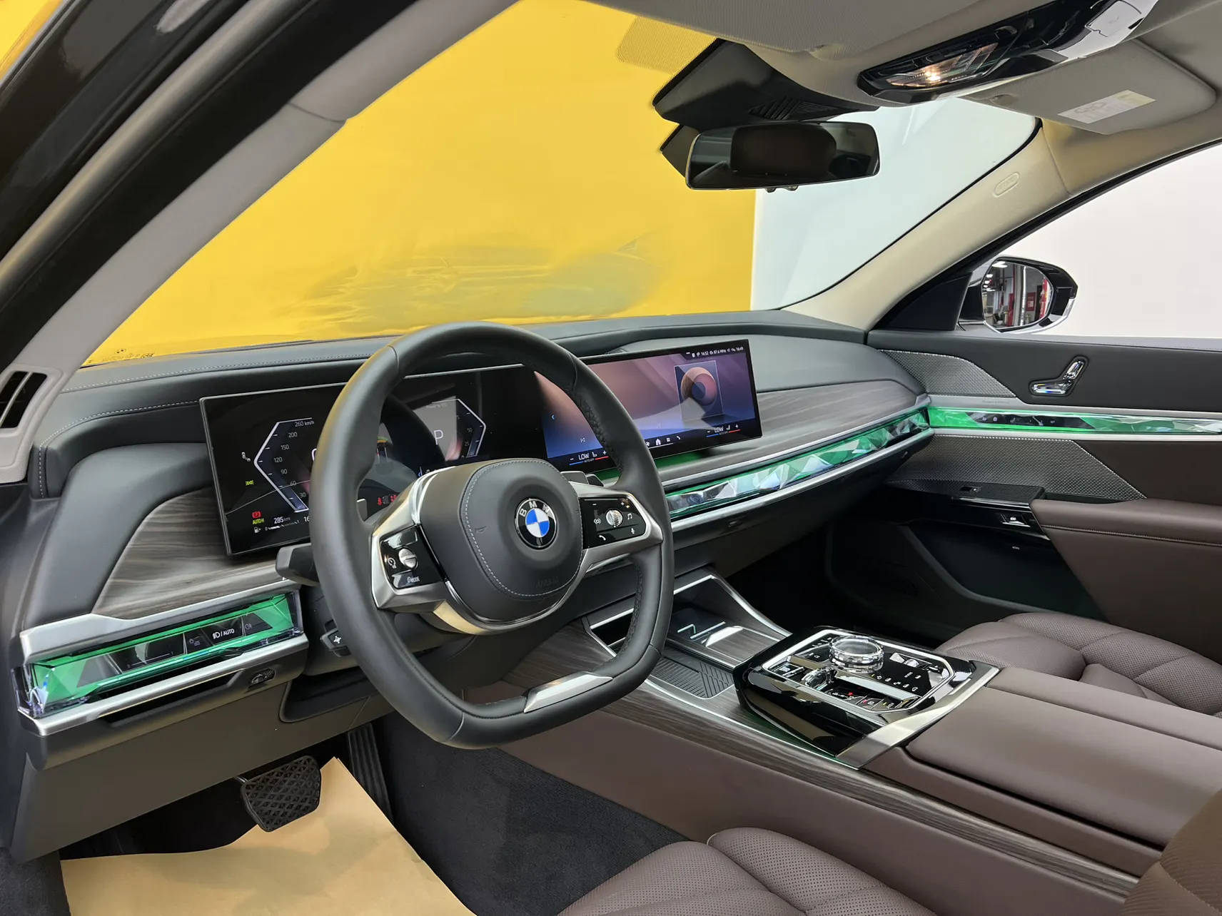 BMW 740Li, 2023 31