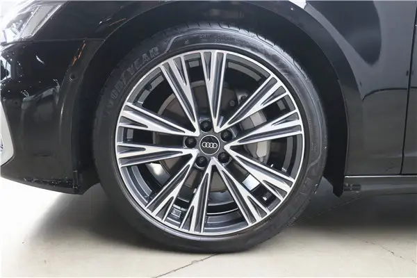 Audi A6L 45 TFSI, 2025 29