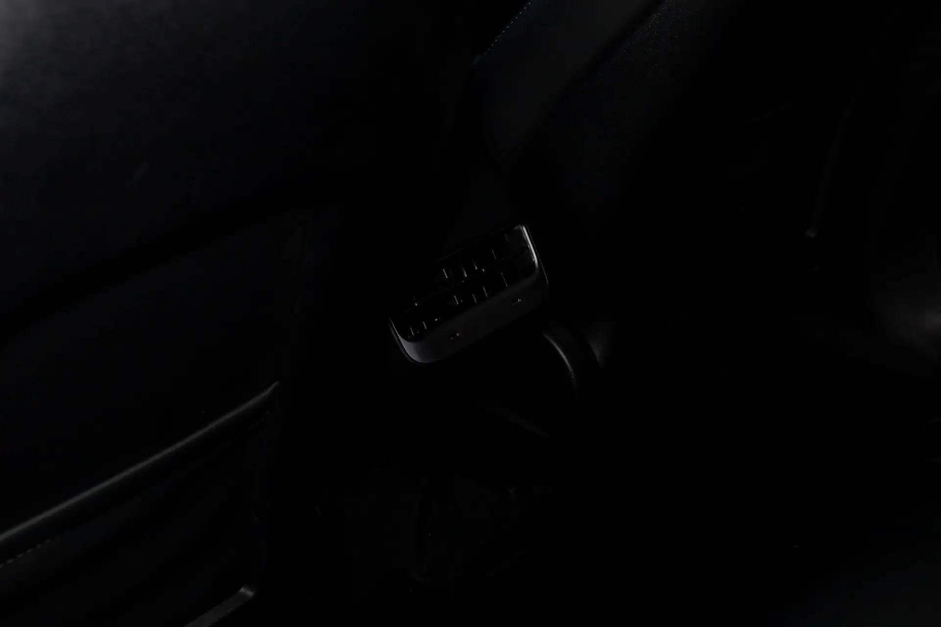 Tesla Model Y, 2023 22