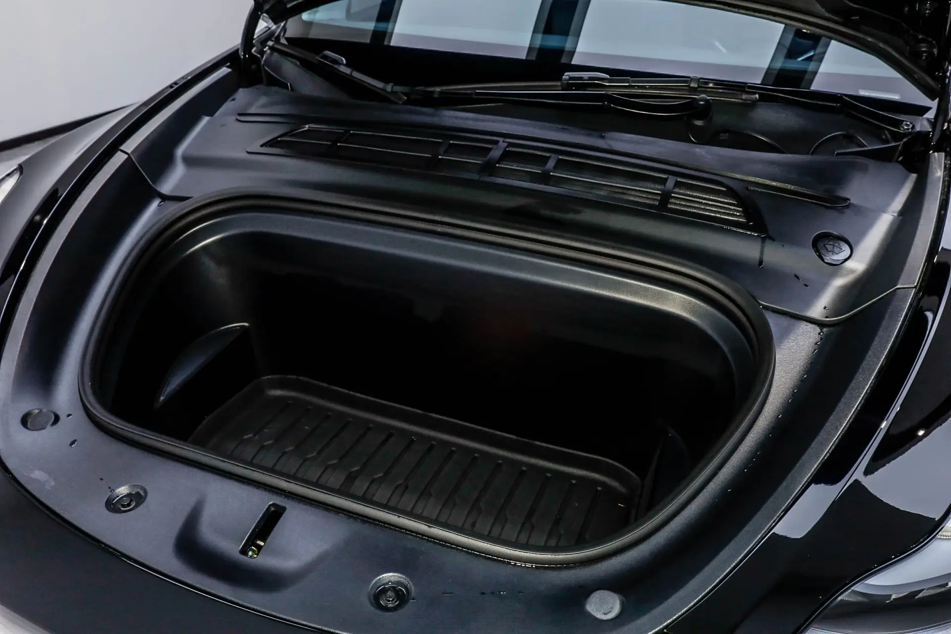 Tesla Model Y, 2023 8