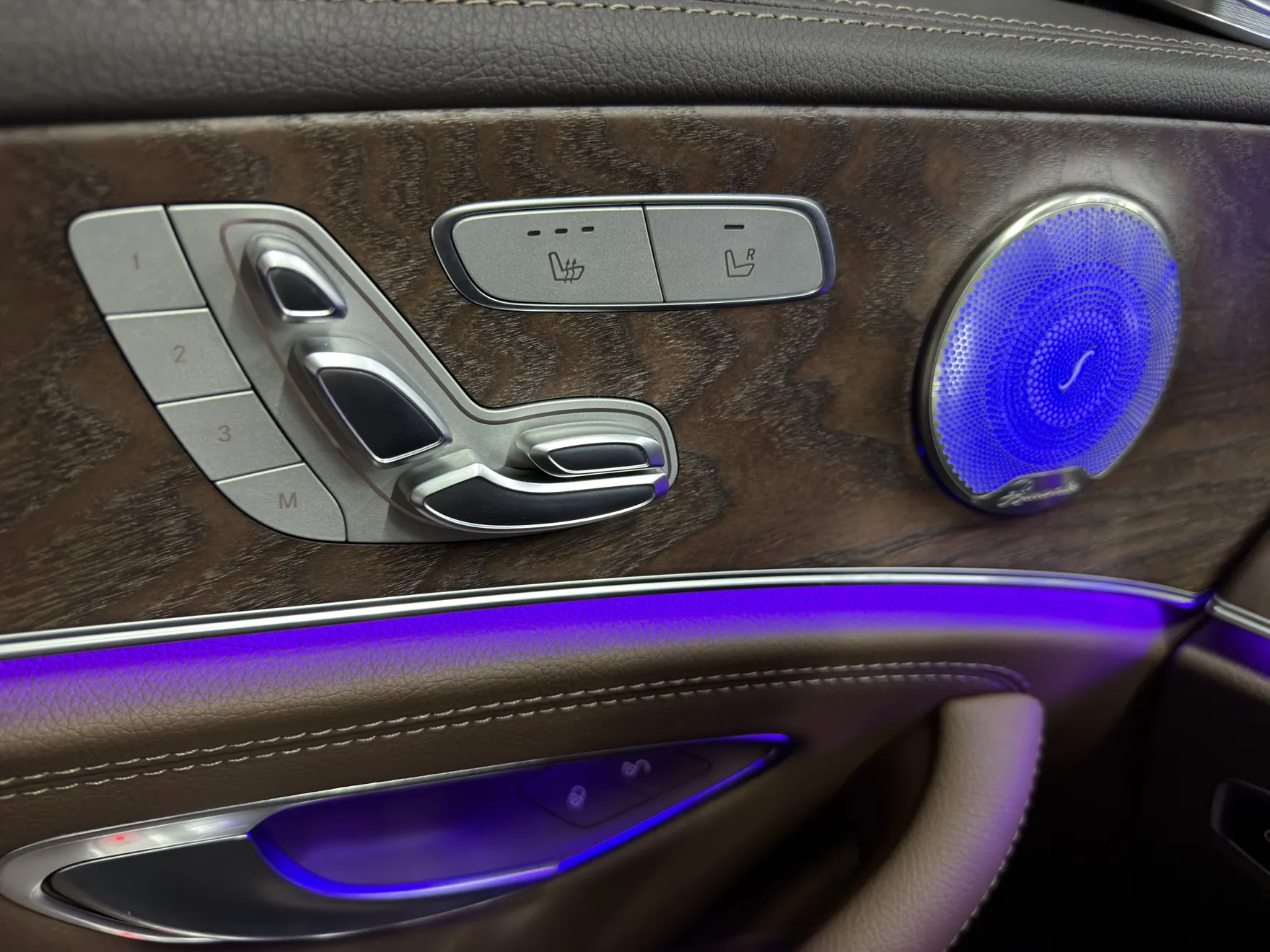Mercedes-Benz E 300 L, 2023 15