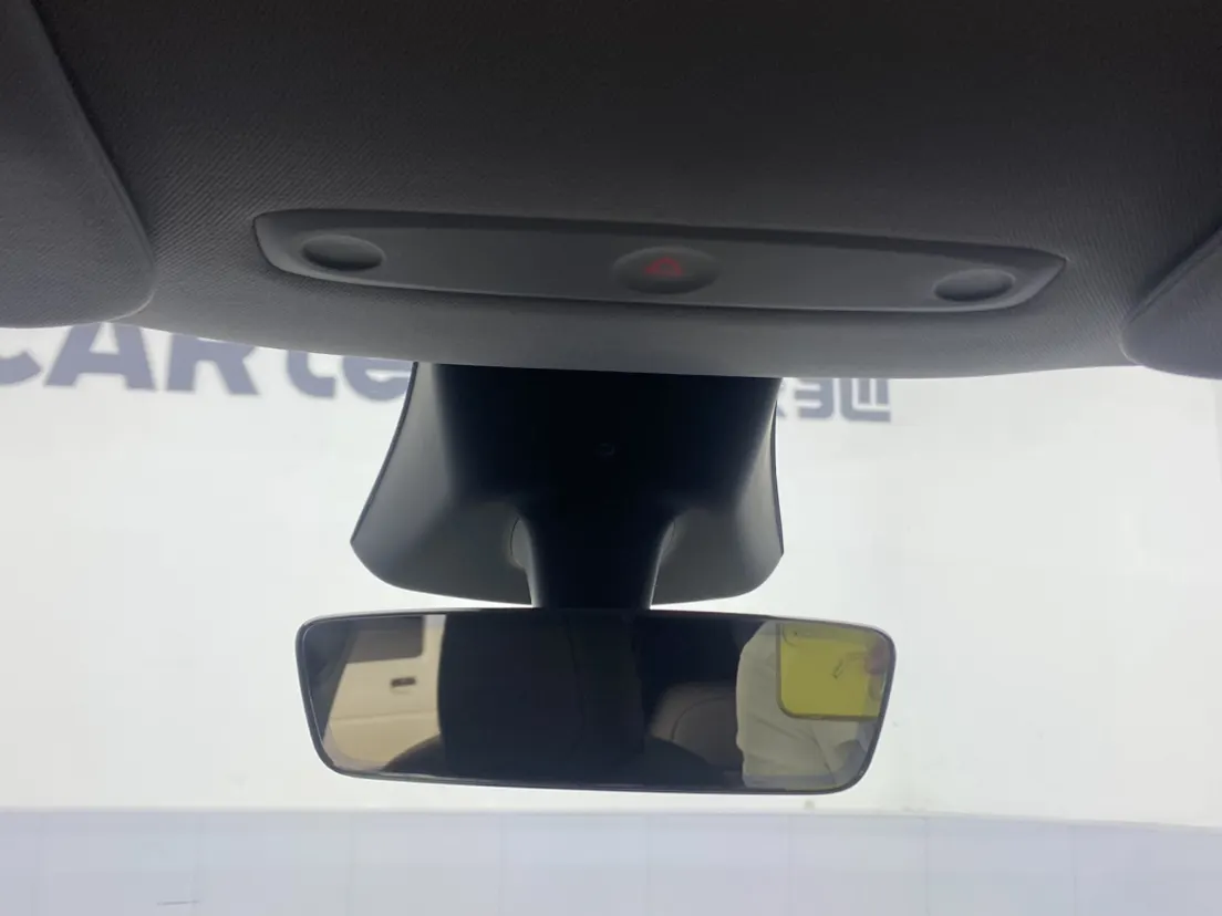 Tesla Model Y, 2025 29