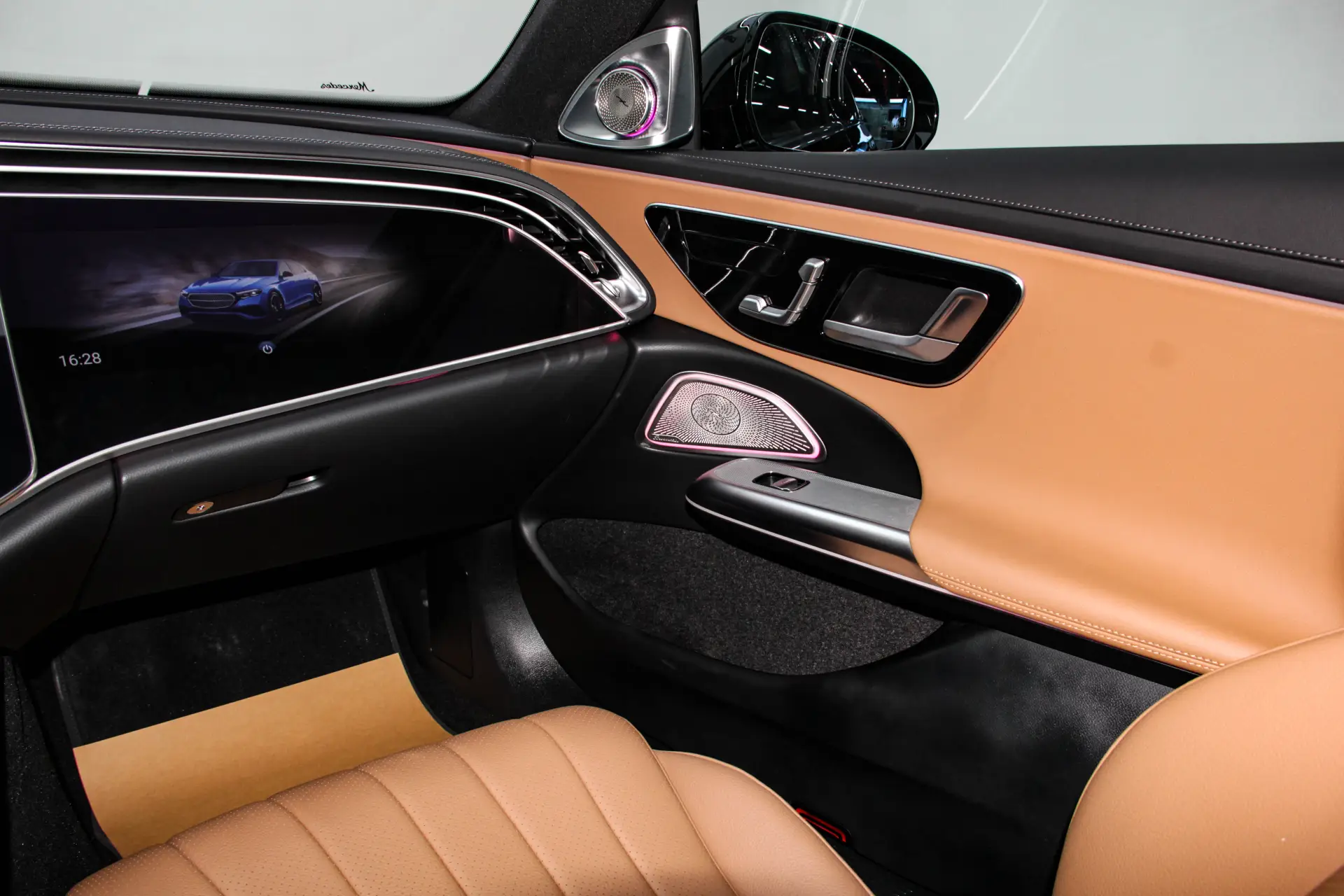 Mercedes-Benz E 260 L, 2025 31