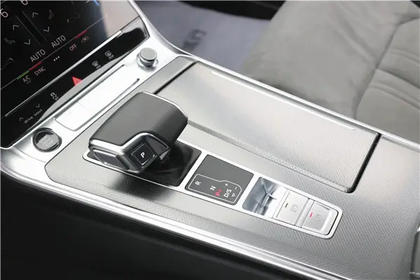 Audi A6L 45 TFSI, 2025 14