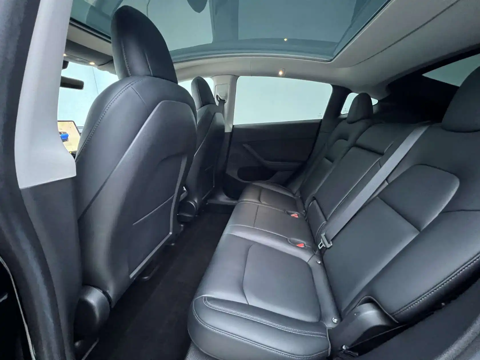 Tesla Model Y, 2022 11