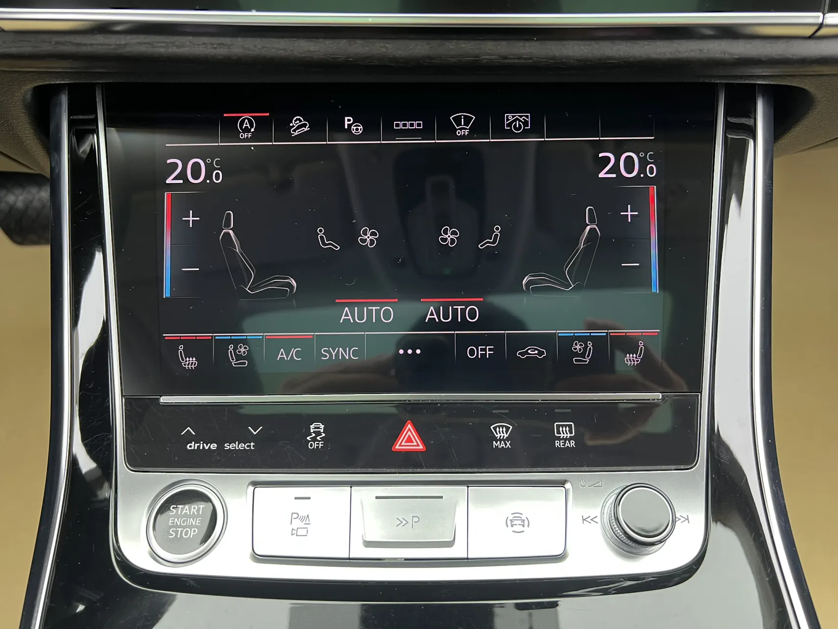 Audi Q8 55 TFSI, 2022 33