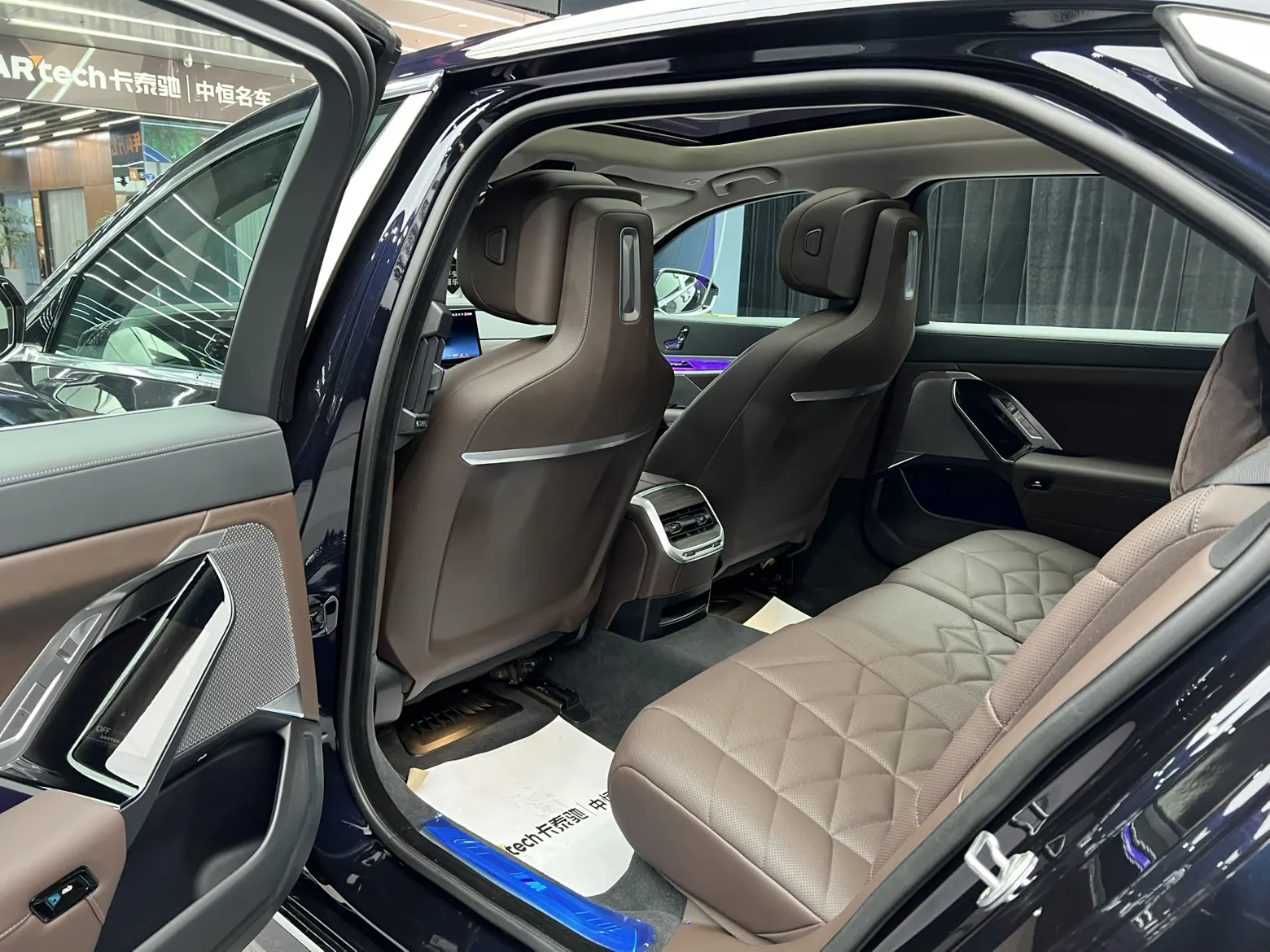 BMW 735Li, 2023 18