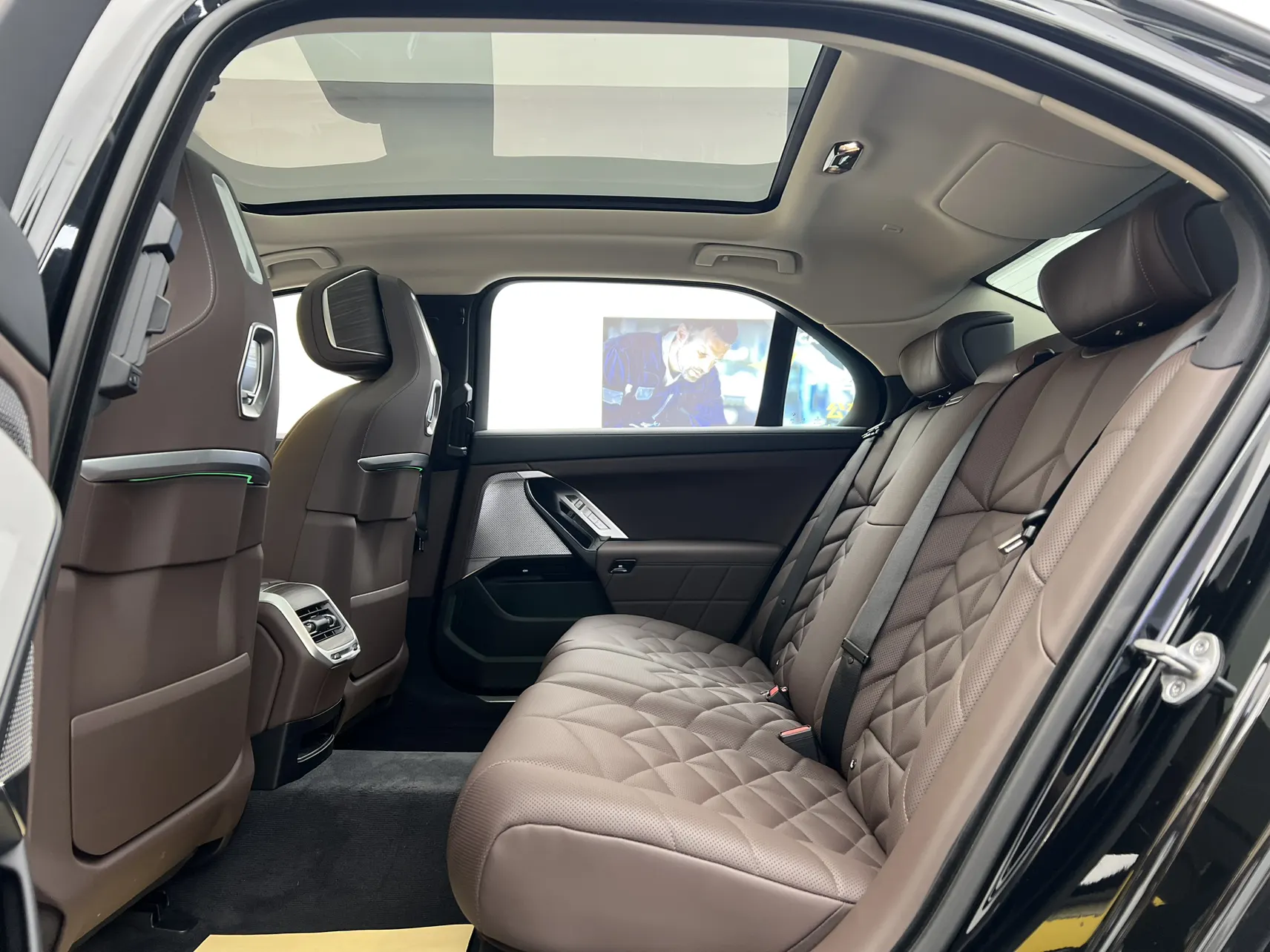 BMW 740Li, 2023 20