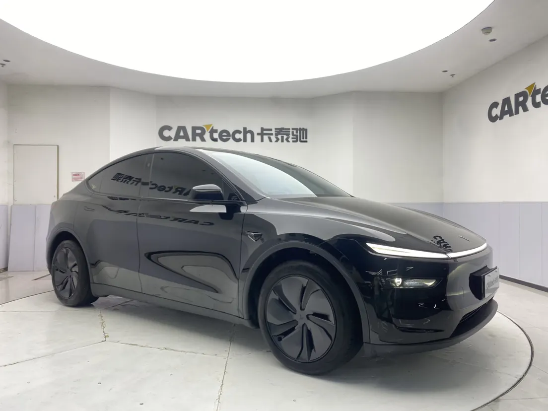 Tesla Model Y, 2025 2