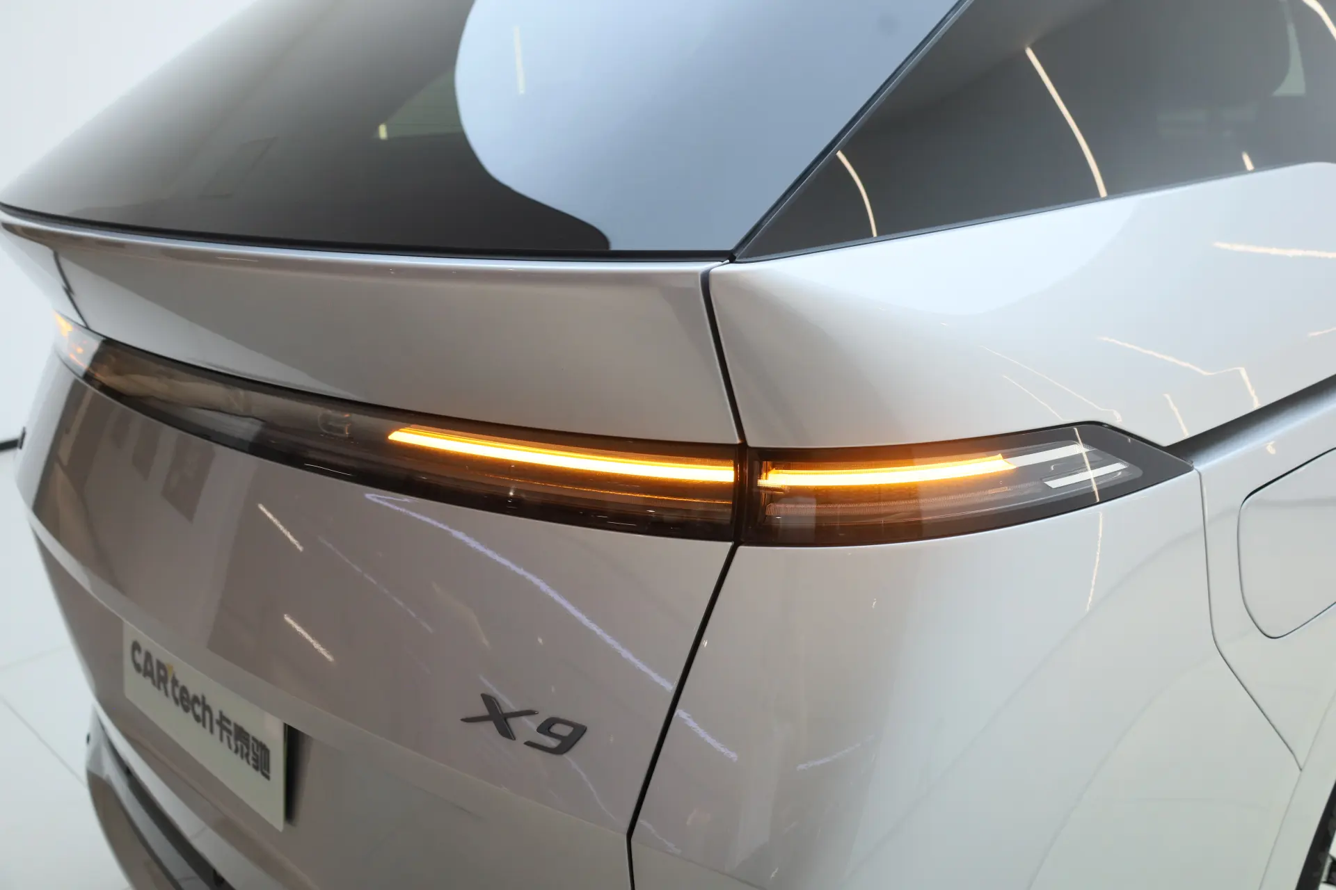 Xpeng X9, 2026 10