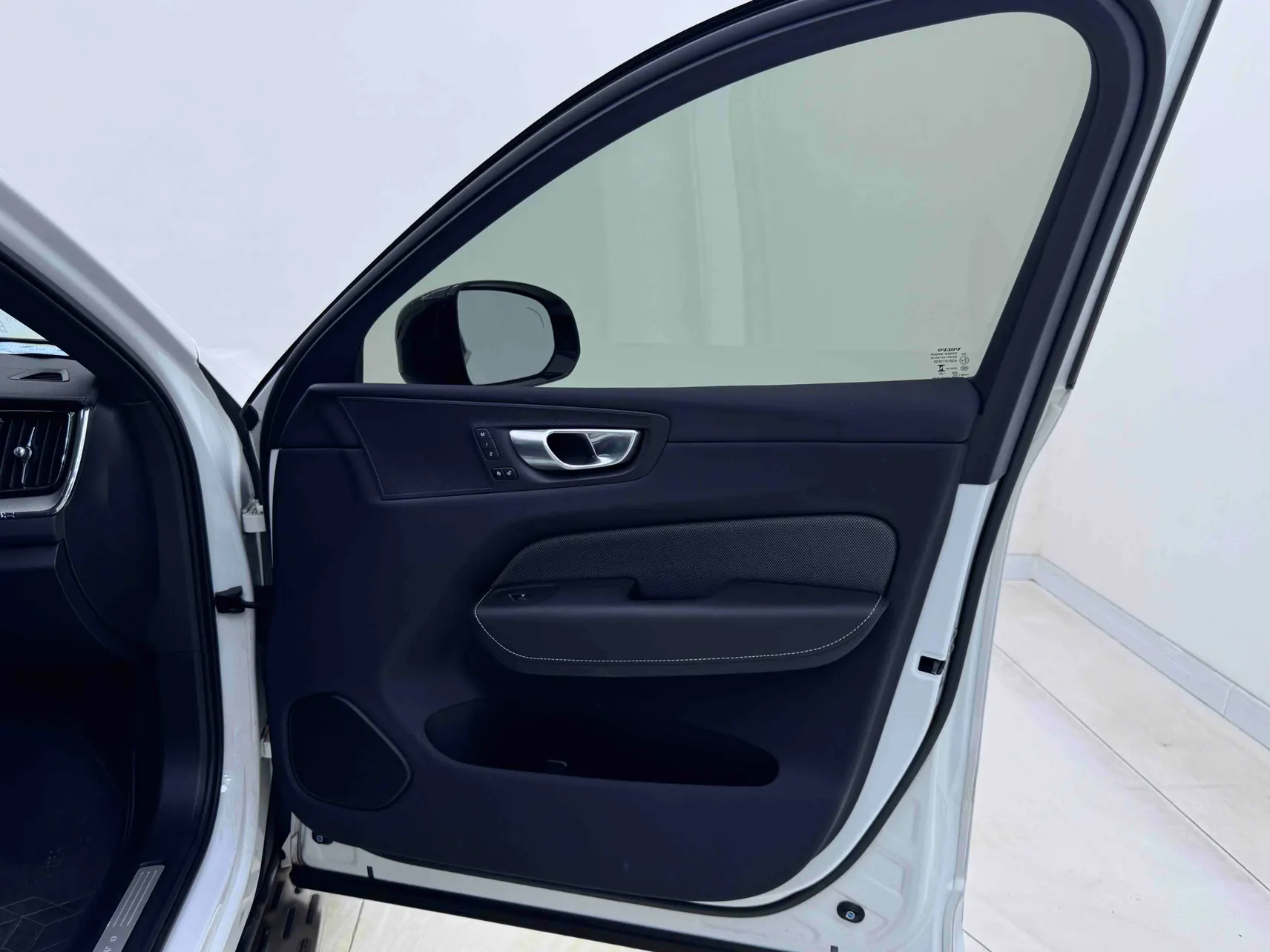 Volvo XC60, 2023 13