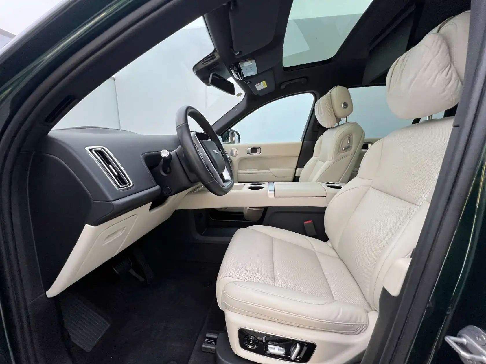 Li Auto L9, 2023 10