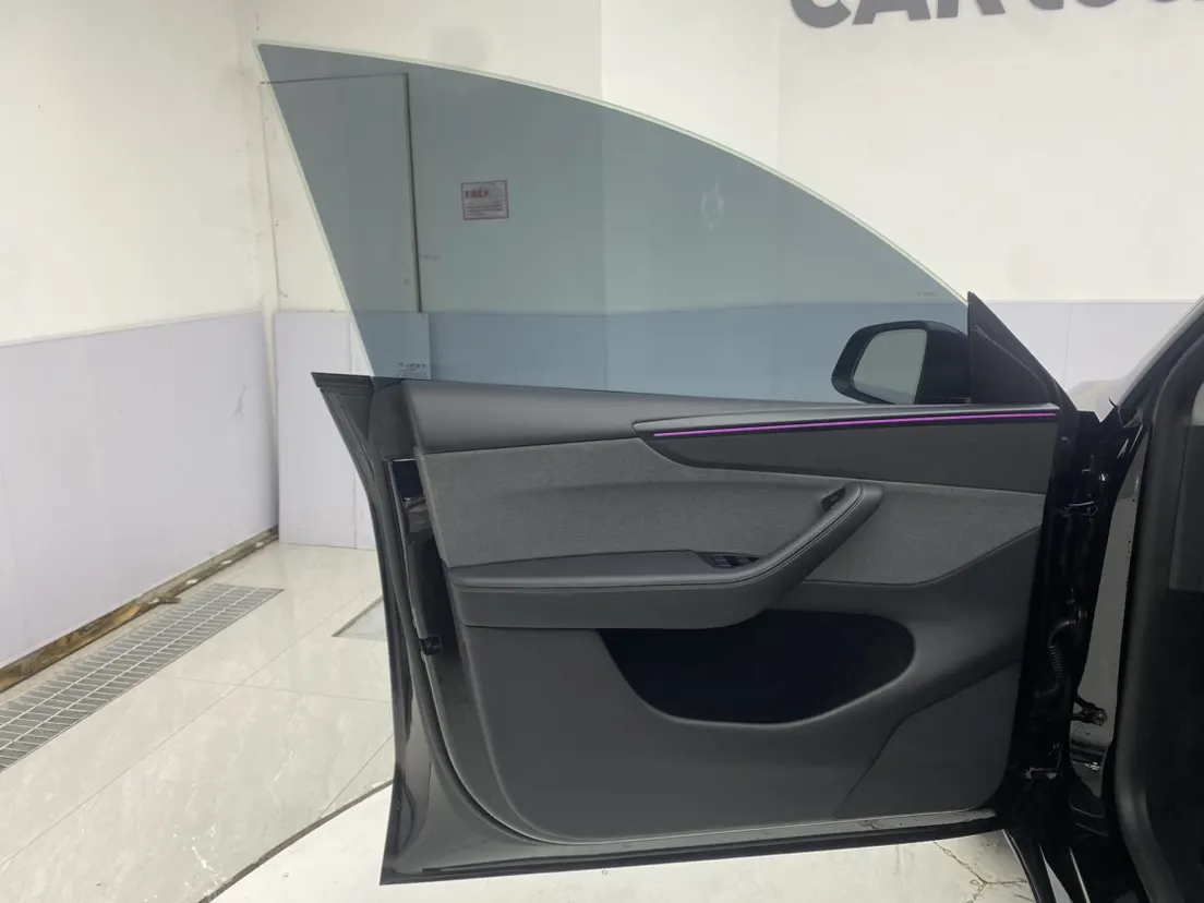 Tesla Model Y, 2025 17