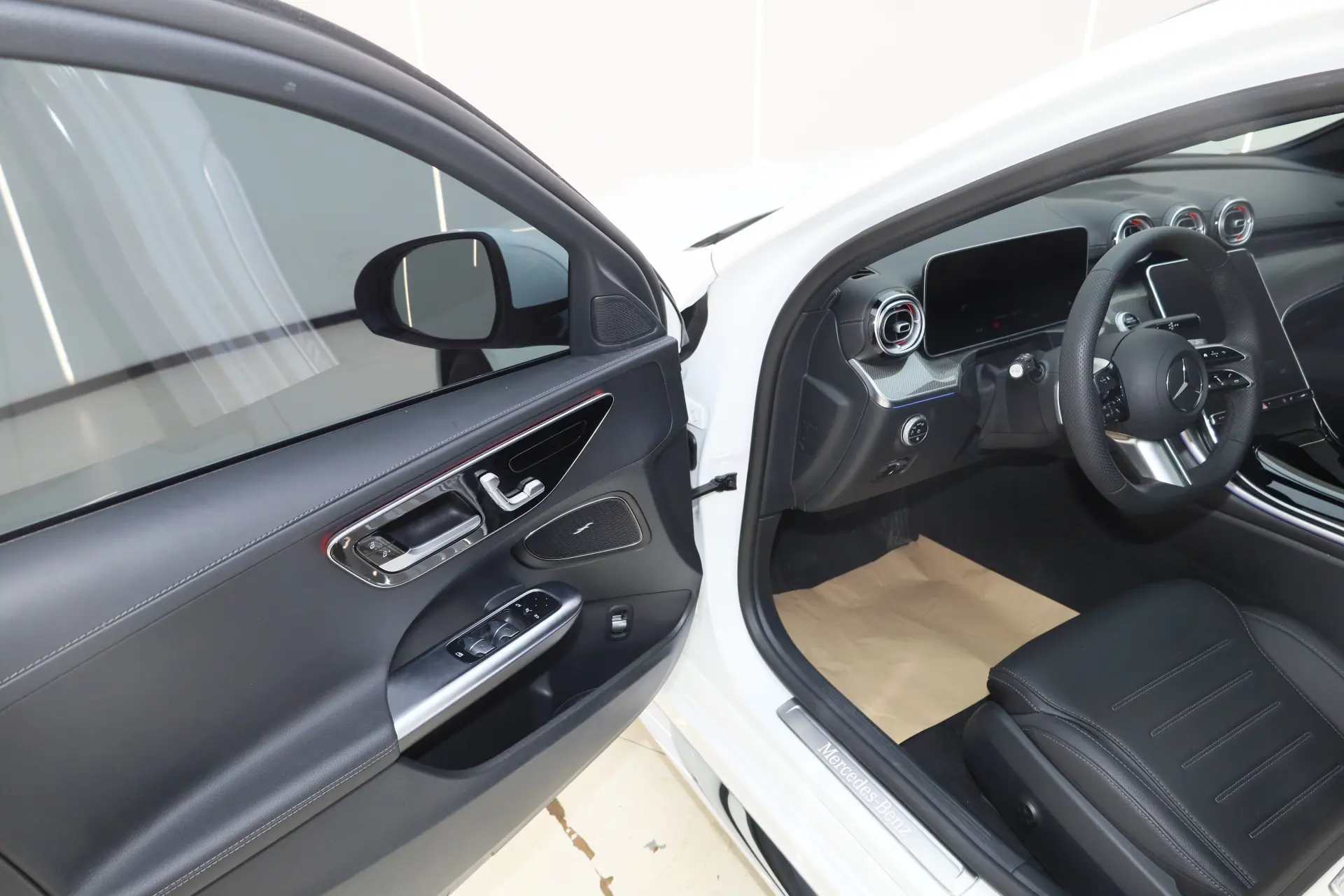 Mercedes-Benz C 260 L, 2025 26