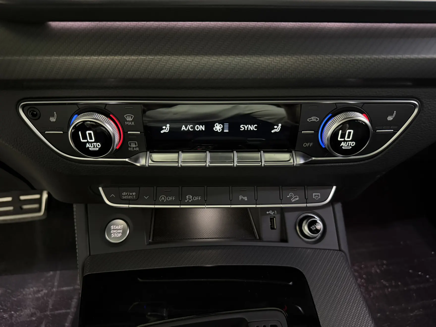 Audi Q5L 40, 2023 14