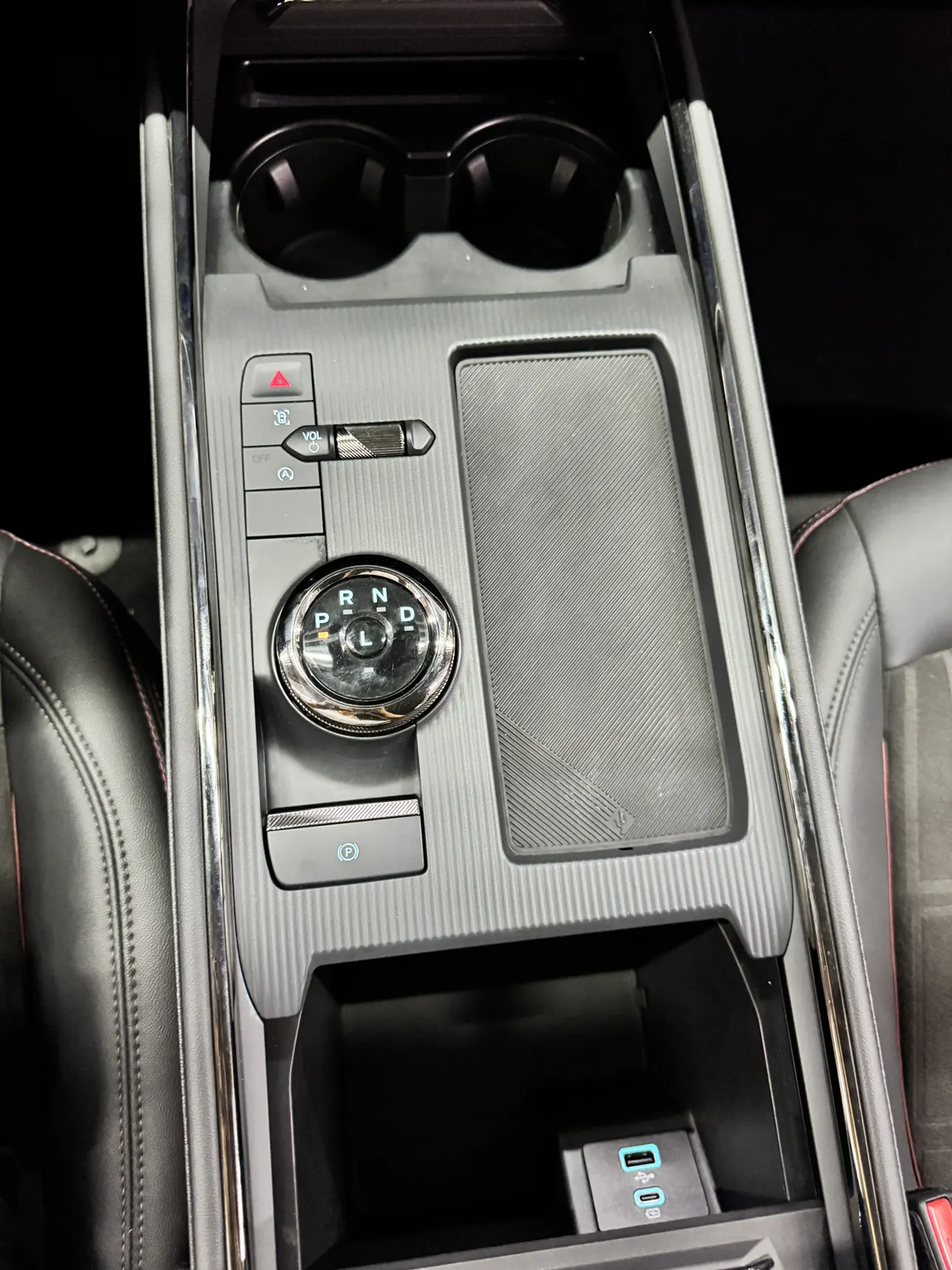 Ford Mondeo, 2024 10