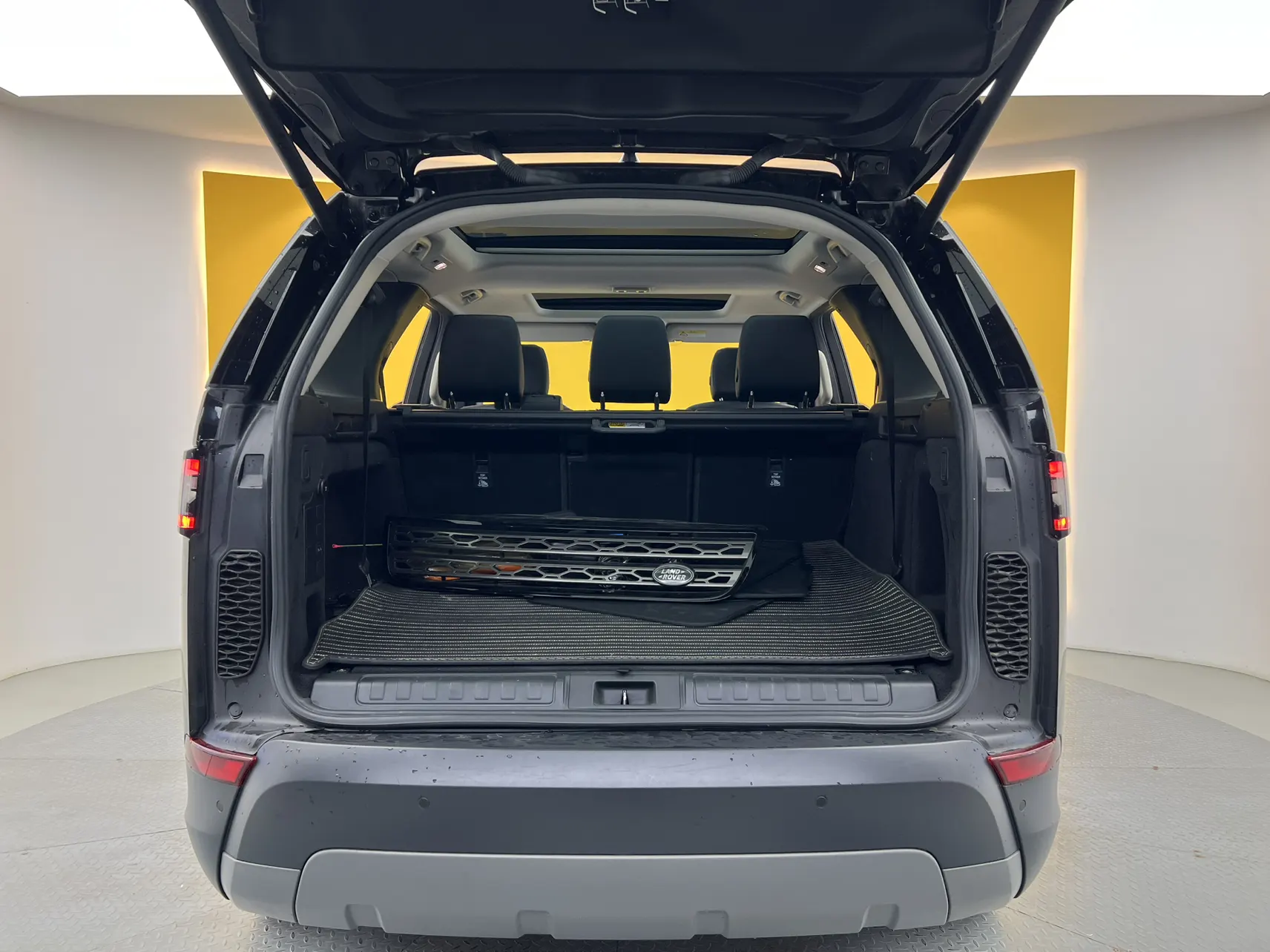 Land Rover Discovery, 2018 4