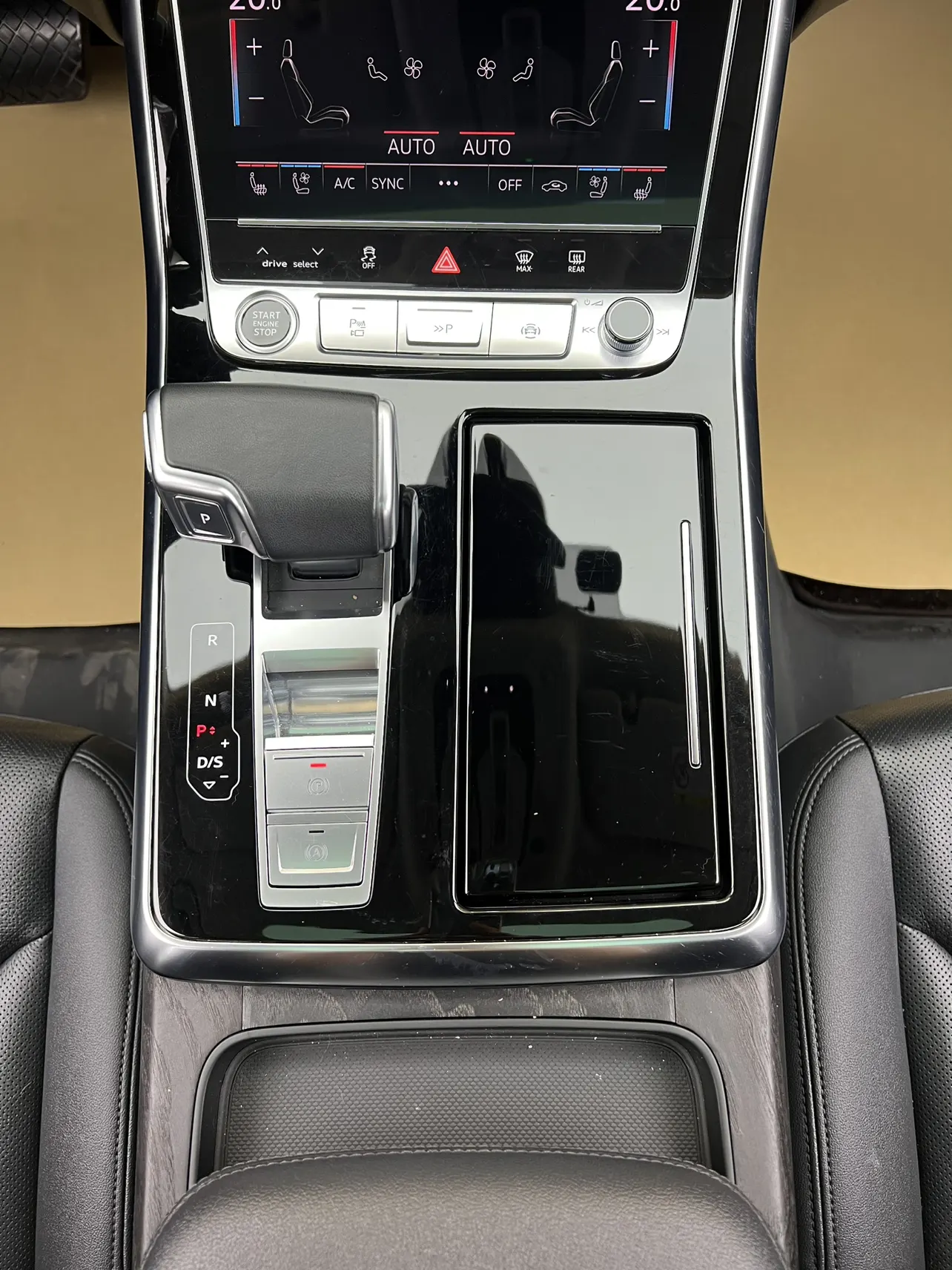 Audi Q8 55 TFSI, 2022 24
