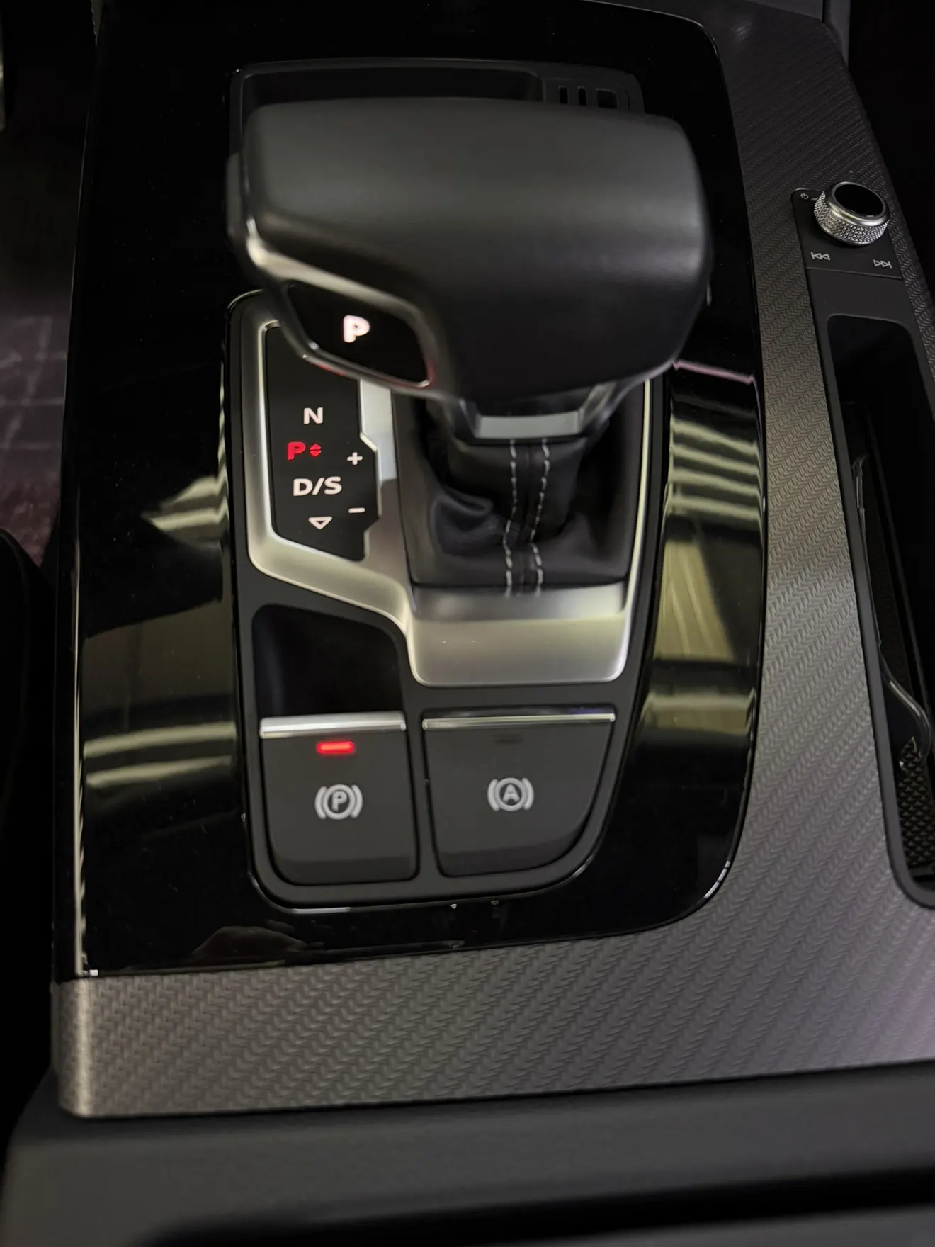 Audi Q5L 40, 2023 13