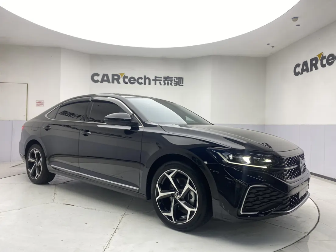 Volkswagen Passat, 2024 2