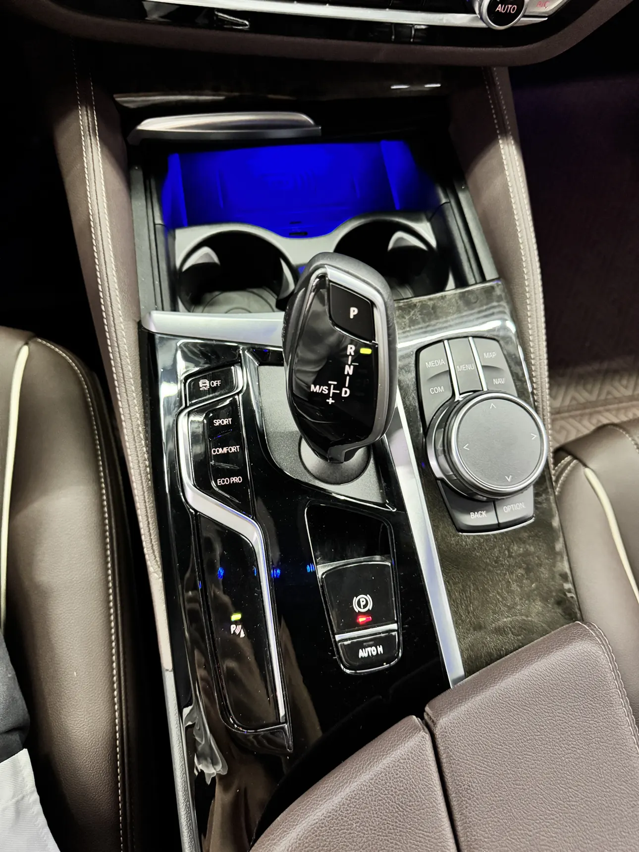 BMW 525Li, 2026 11