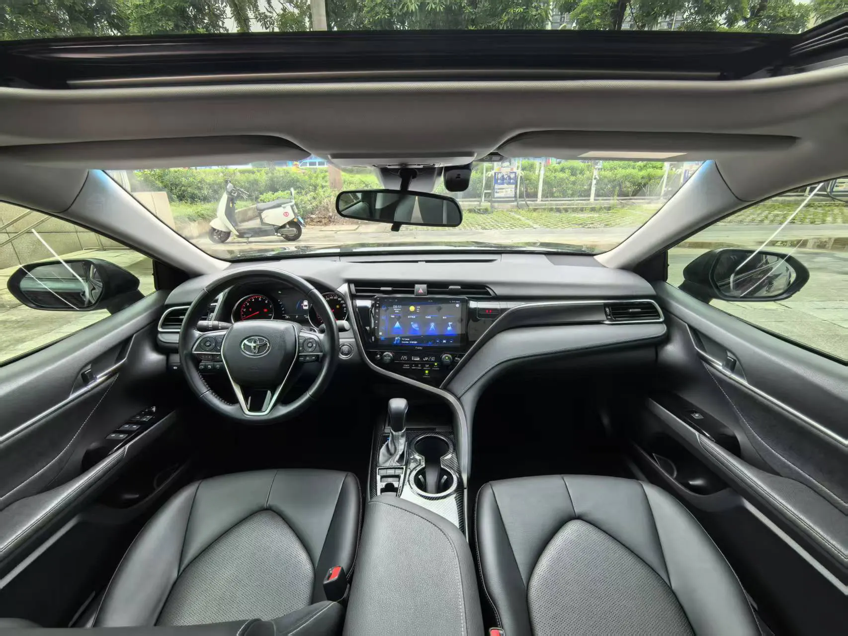 Toyota Camry, 2019 15