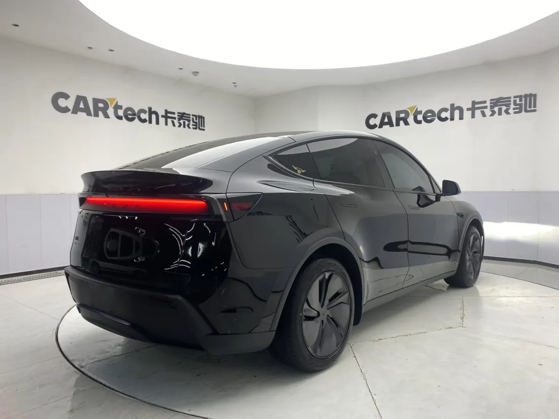 Tesla Model Y, 2025 все фото