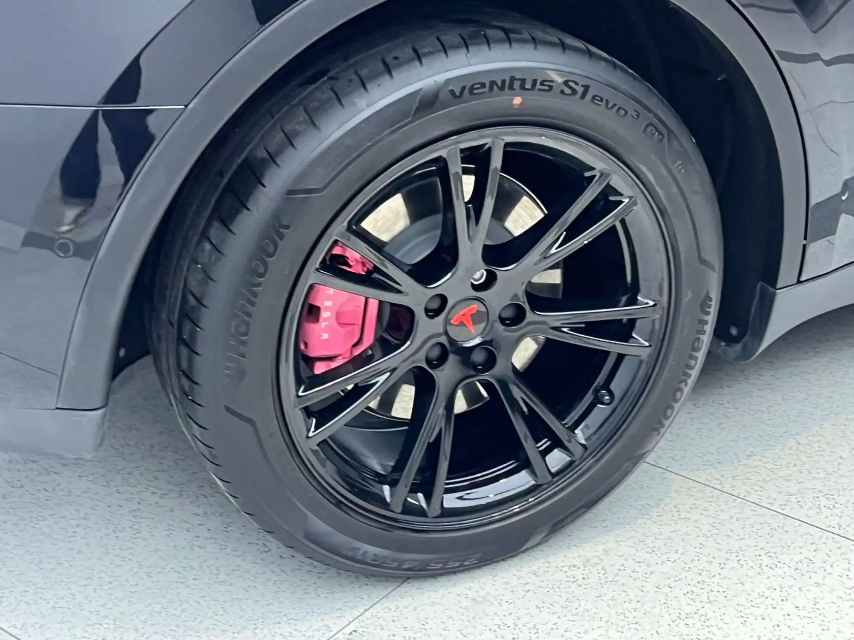 Tesla Model Y, 2022 24