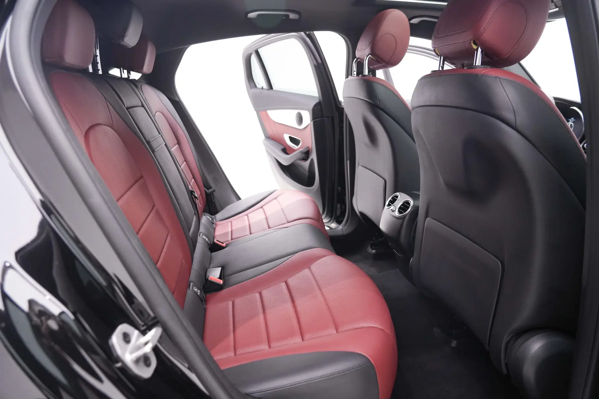 Mercedes-Benz GLC 260 4MATIC, 2021 26