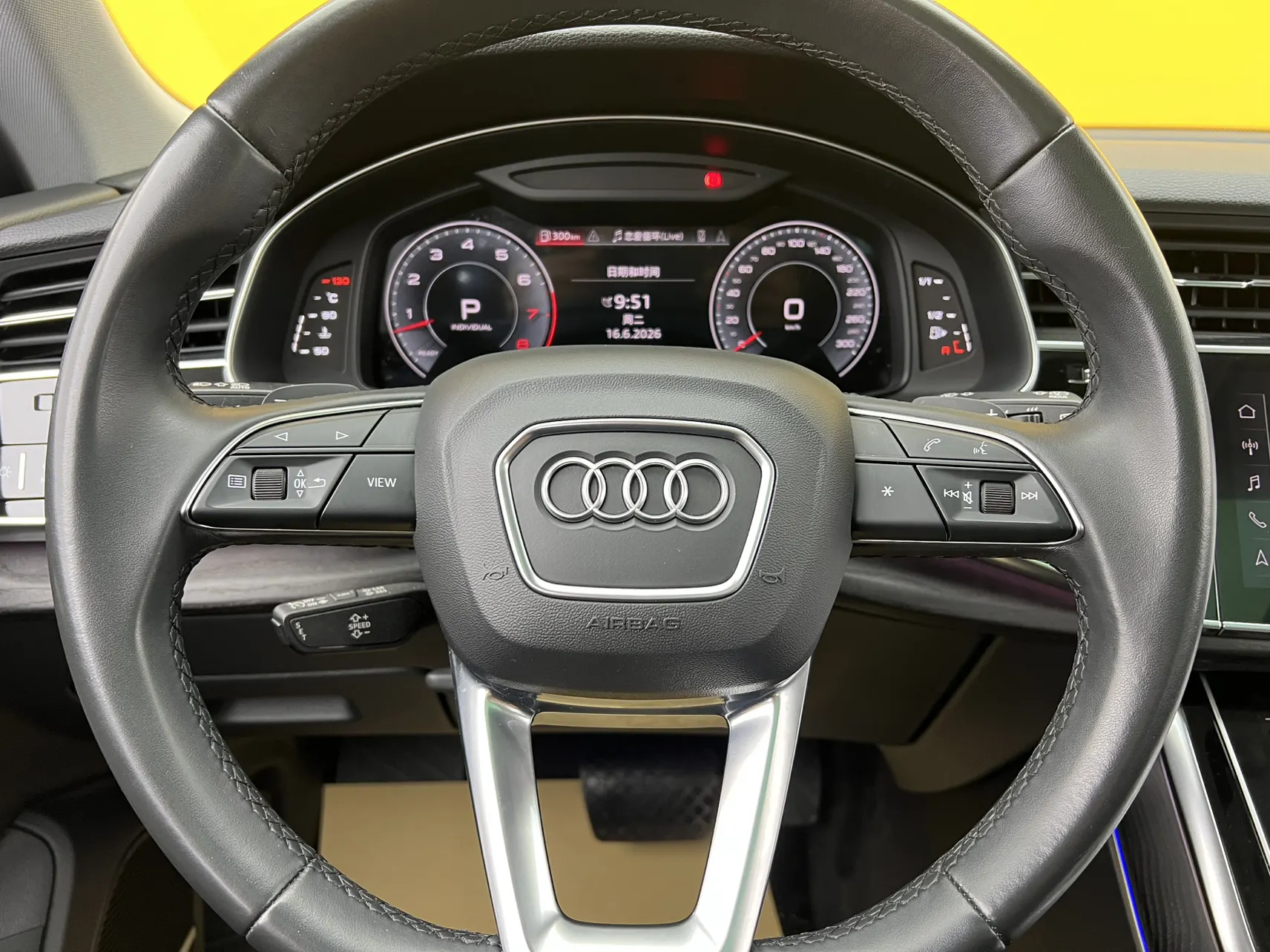 Audi Q8 55 TFSI, 2022 19