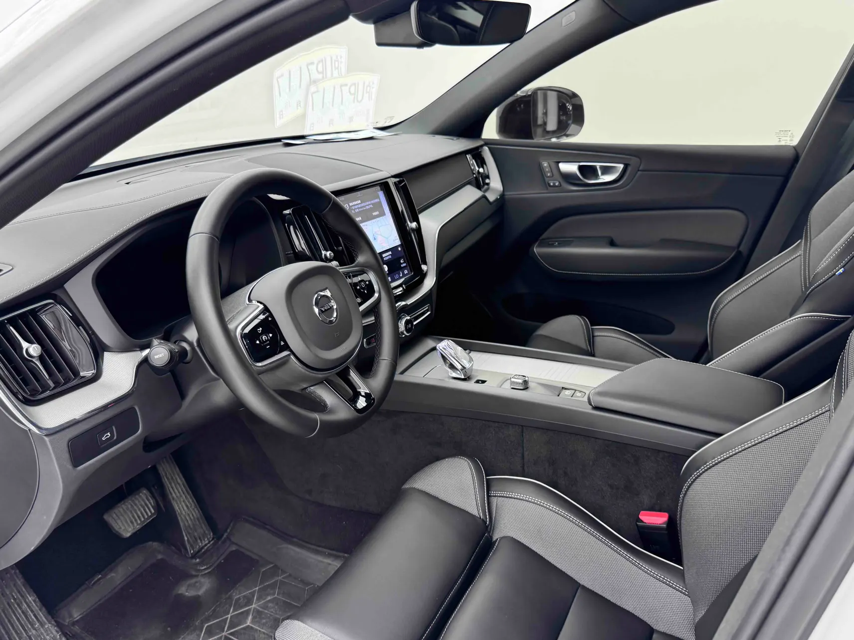 Volvo XC60, 2023 14